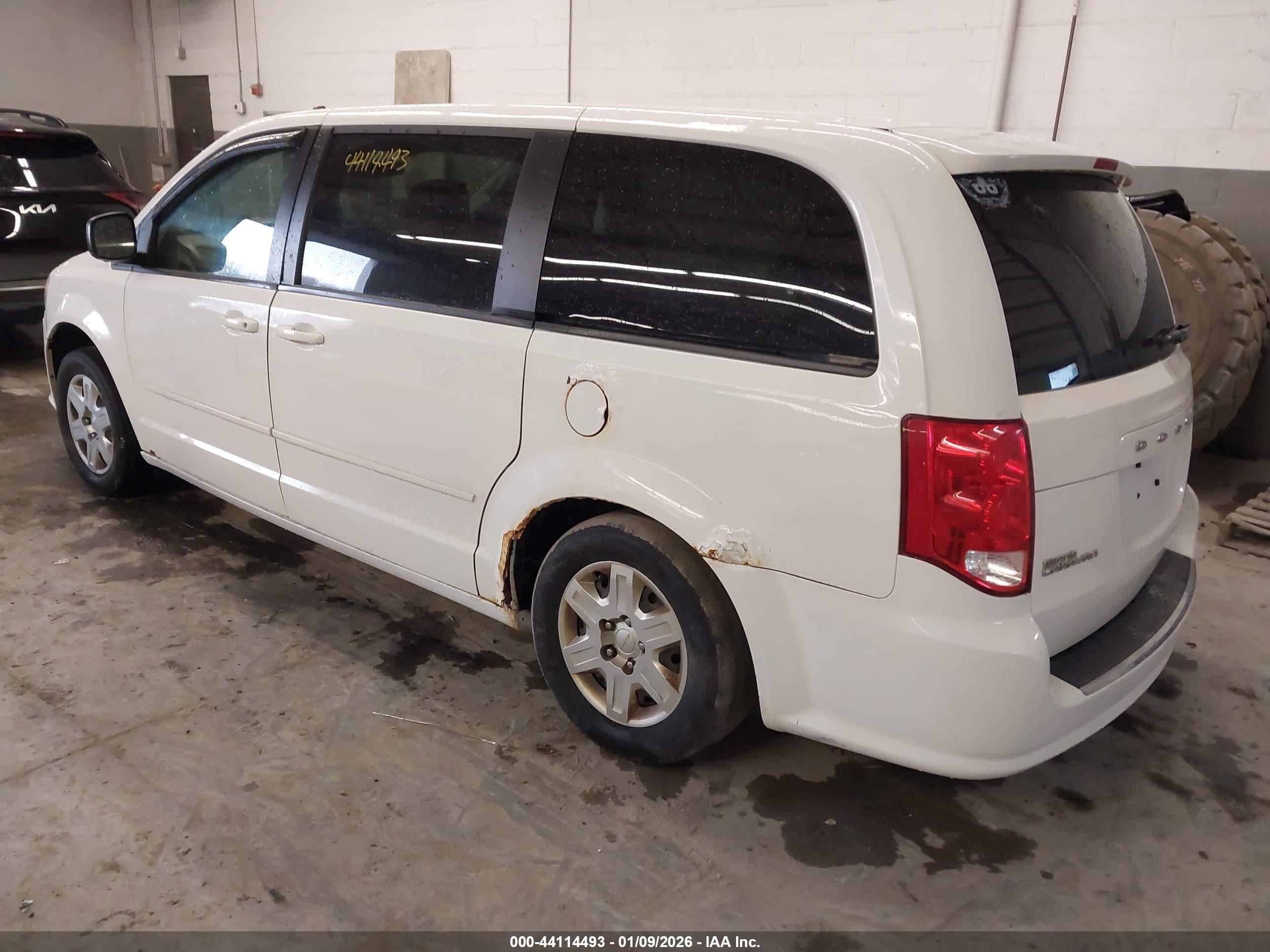 DODGE GRAND image 3