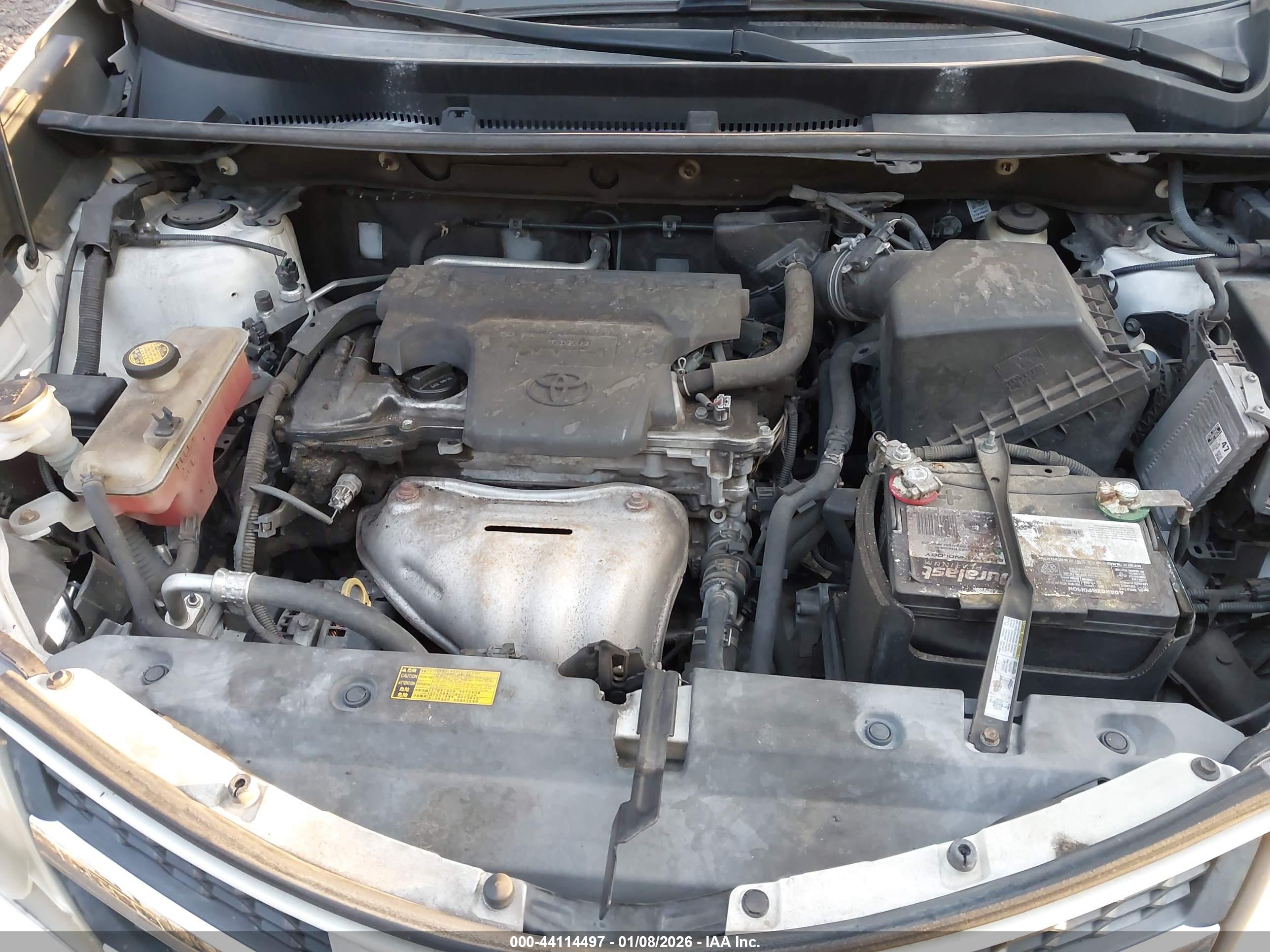 TOYOTA RAV4 image 10