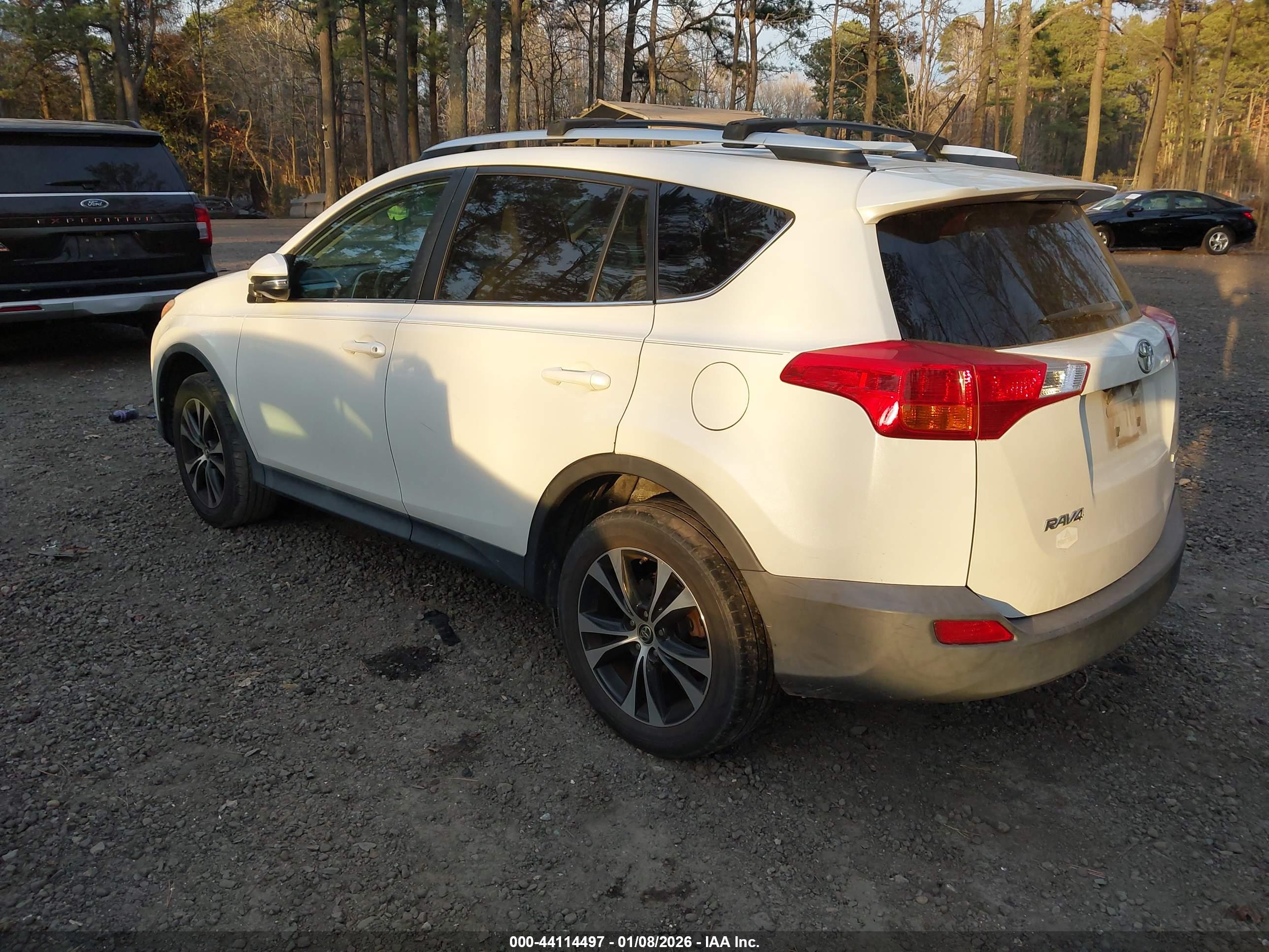 TOYOTA RAV4 image 3