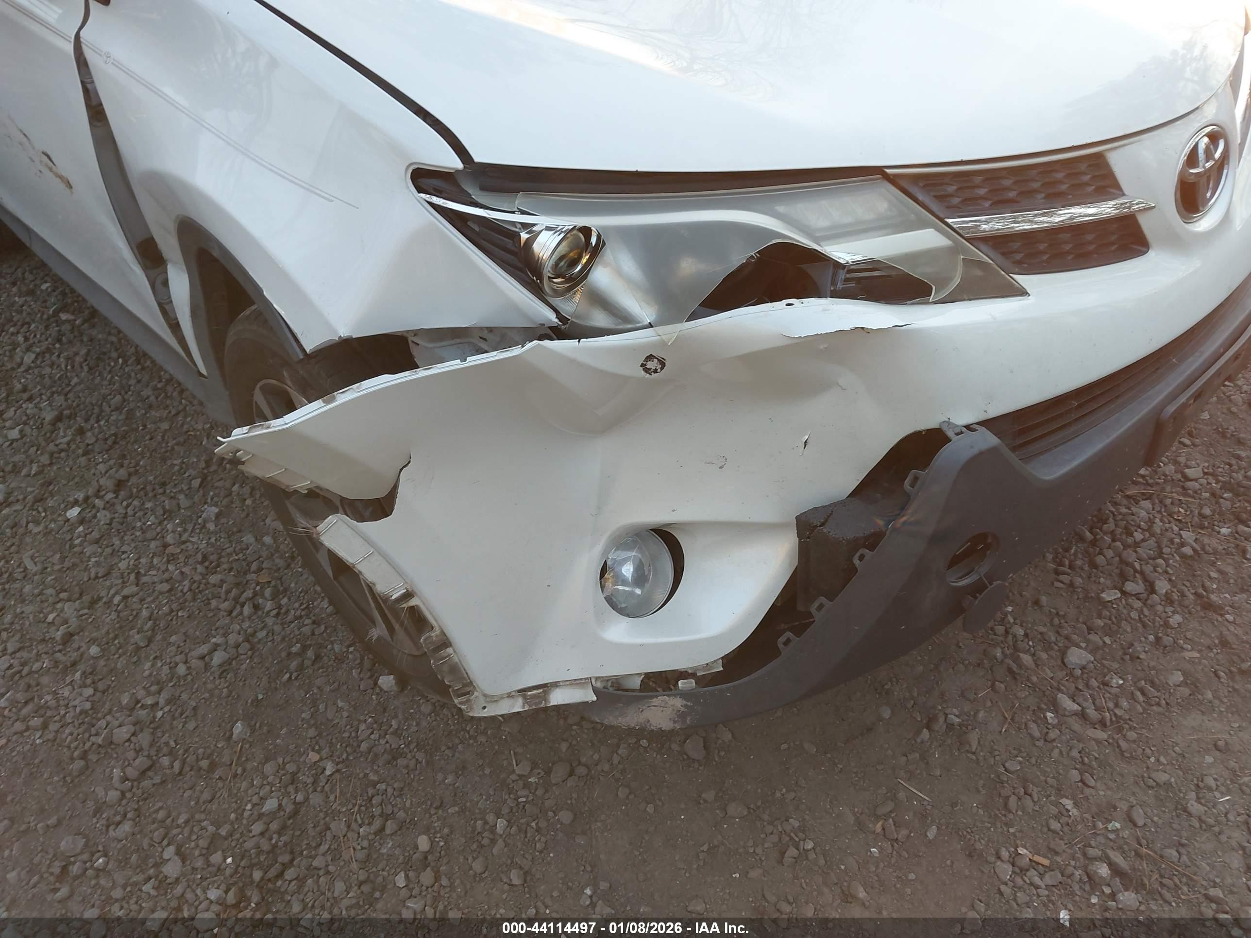 TOYOTA RAV4 image 6
