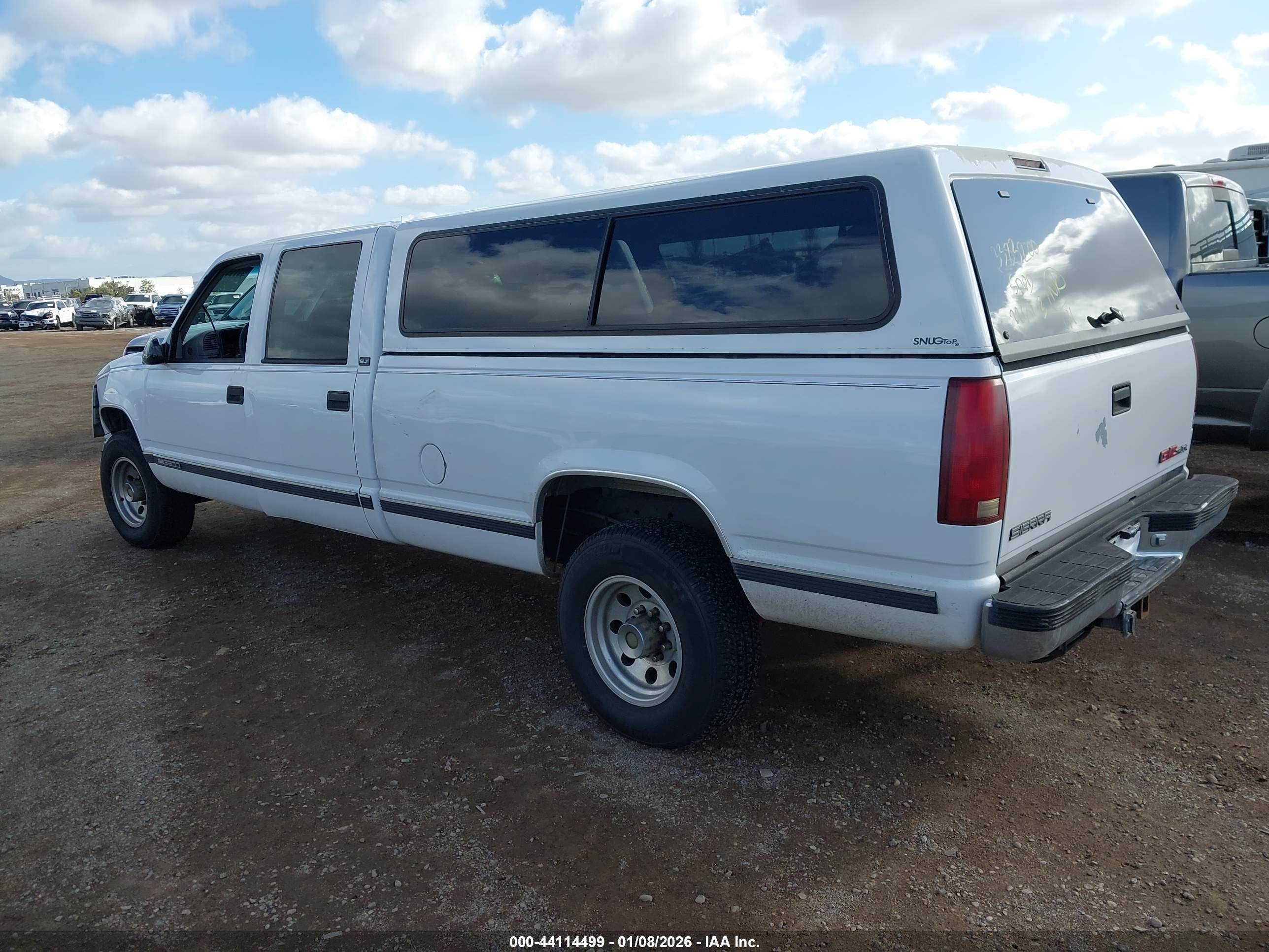 GMC SIERRA image 3