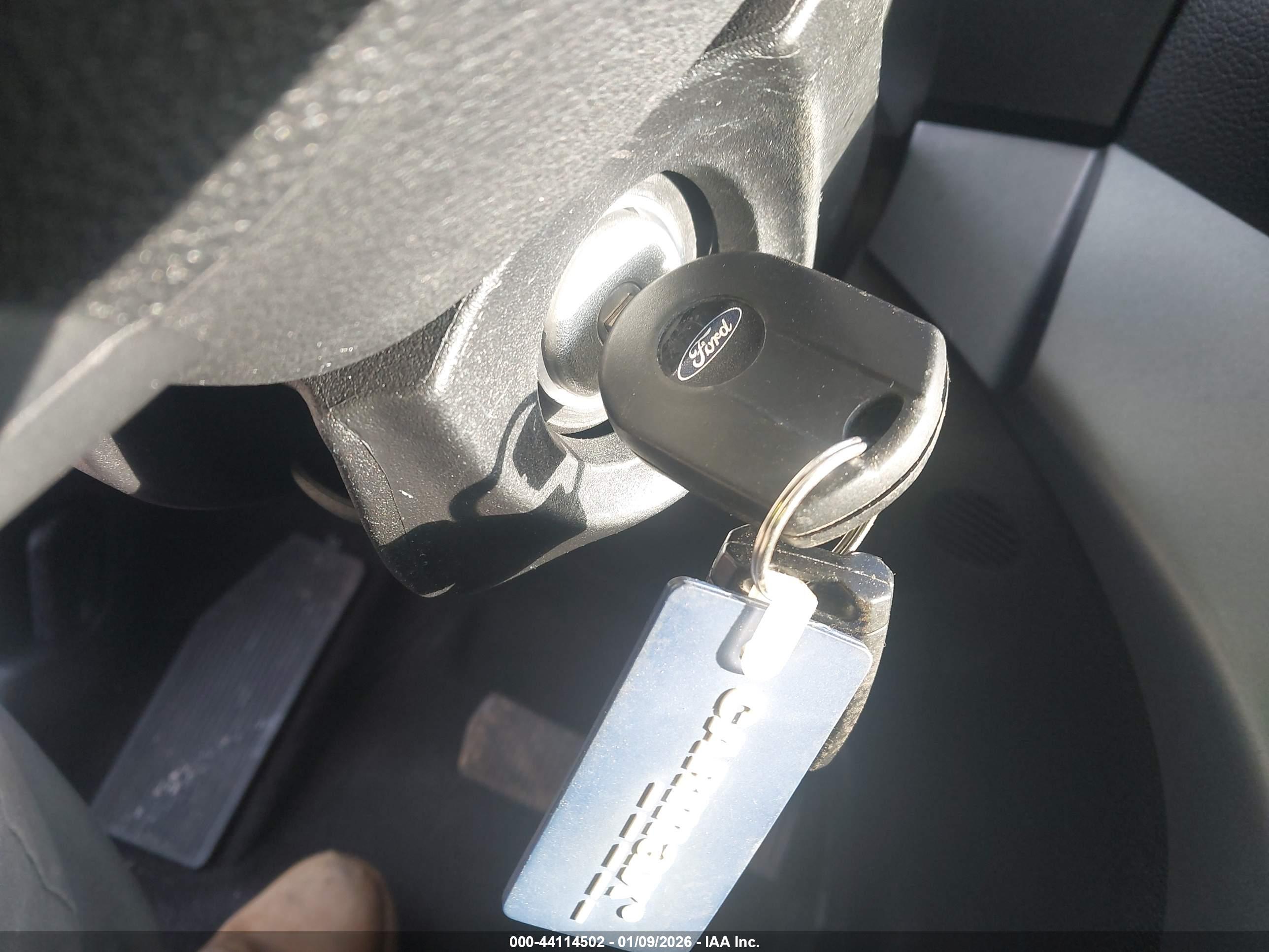 FORD ESCAPE image 11