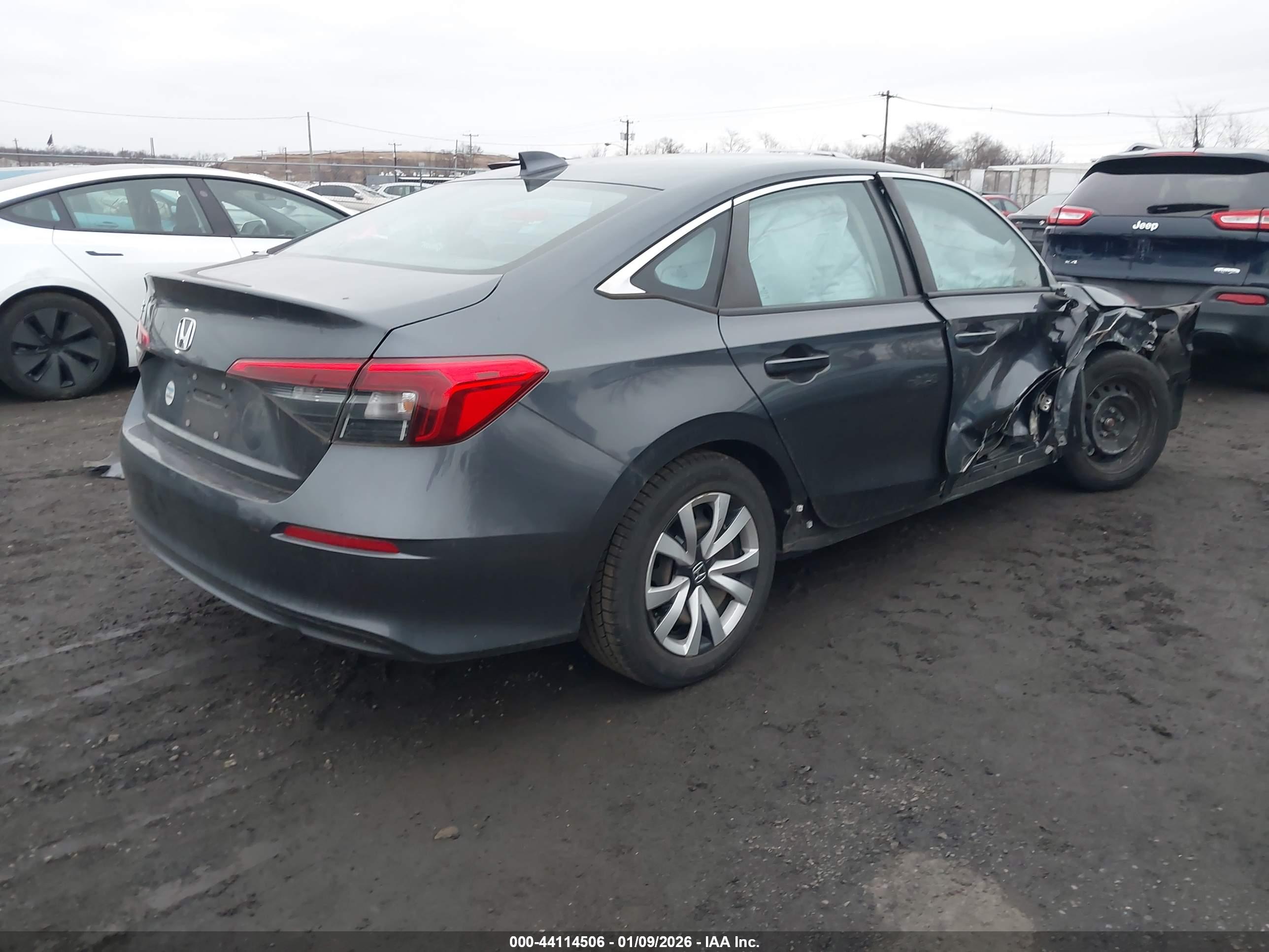 HONDA CIVIC image 4