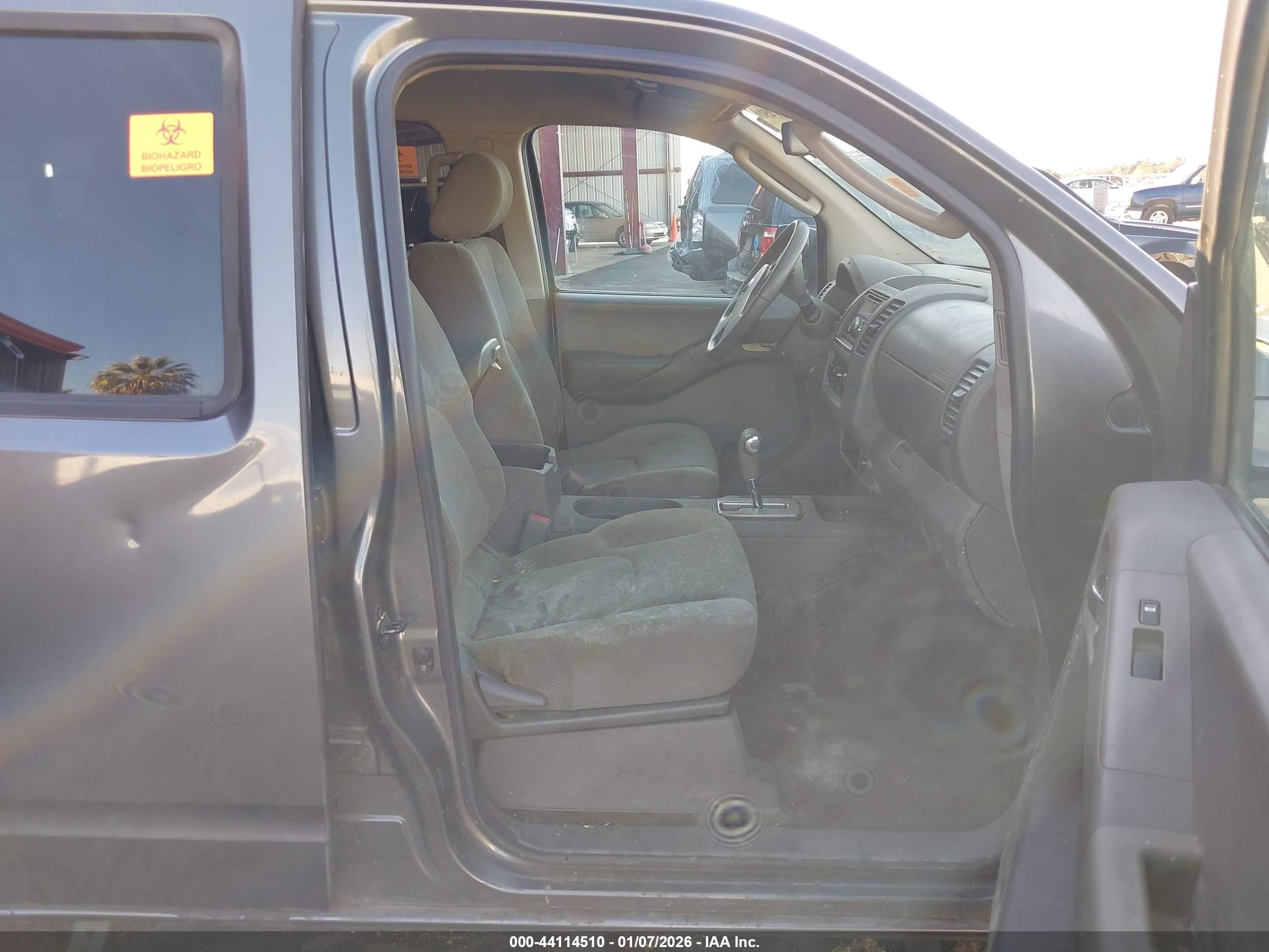 NISSAN FRONTIER image 5