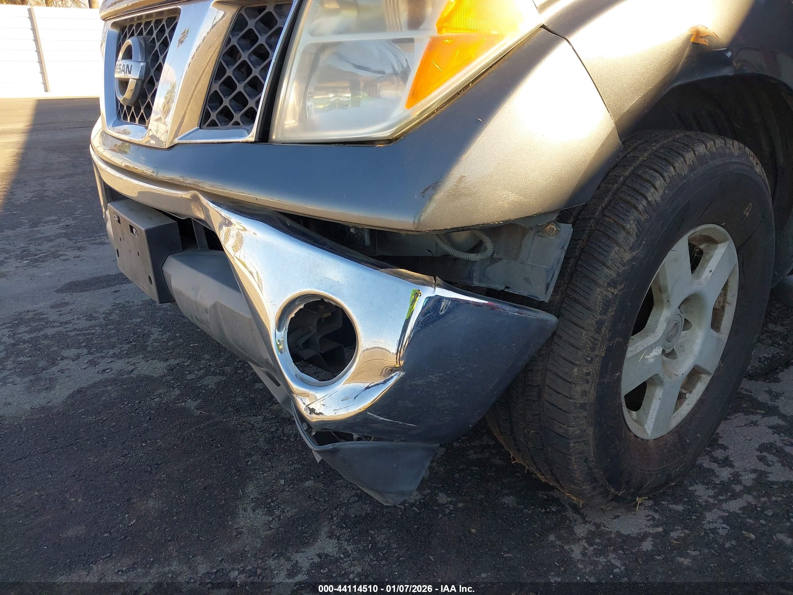 NISSAN FRONTIER image 6