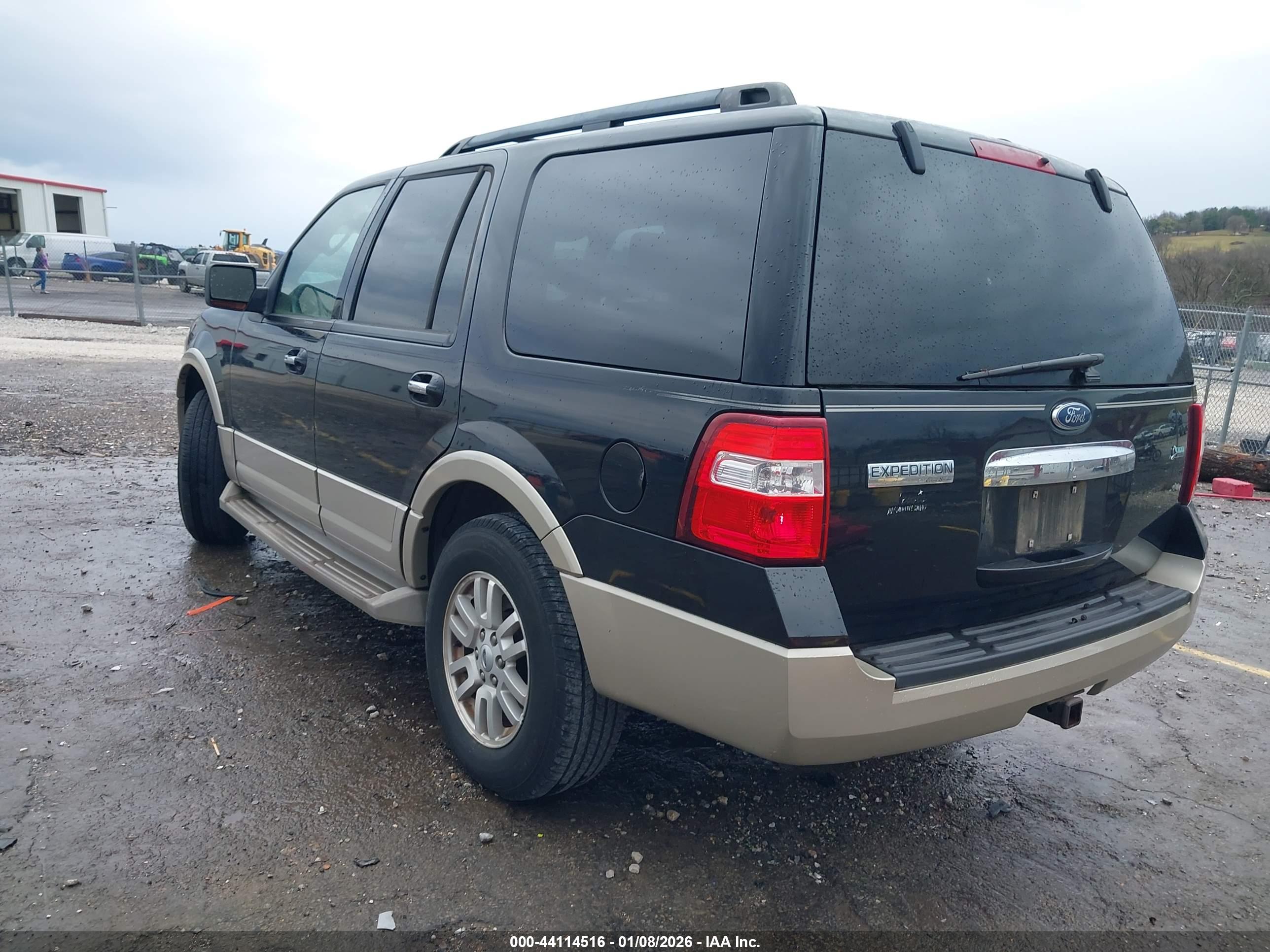 FORD EXPEDITION image 3