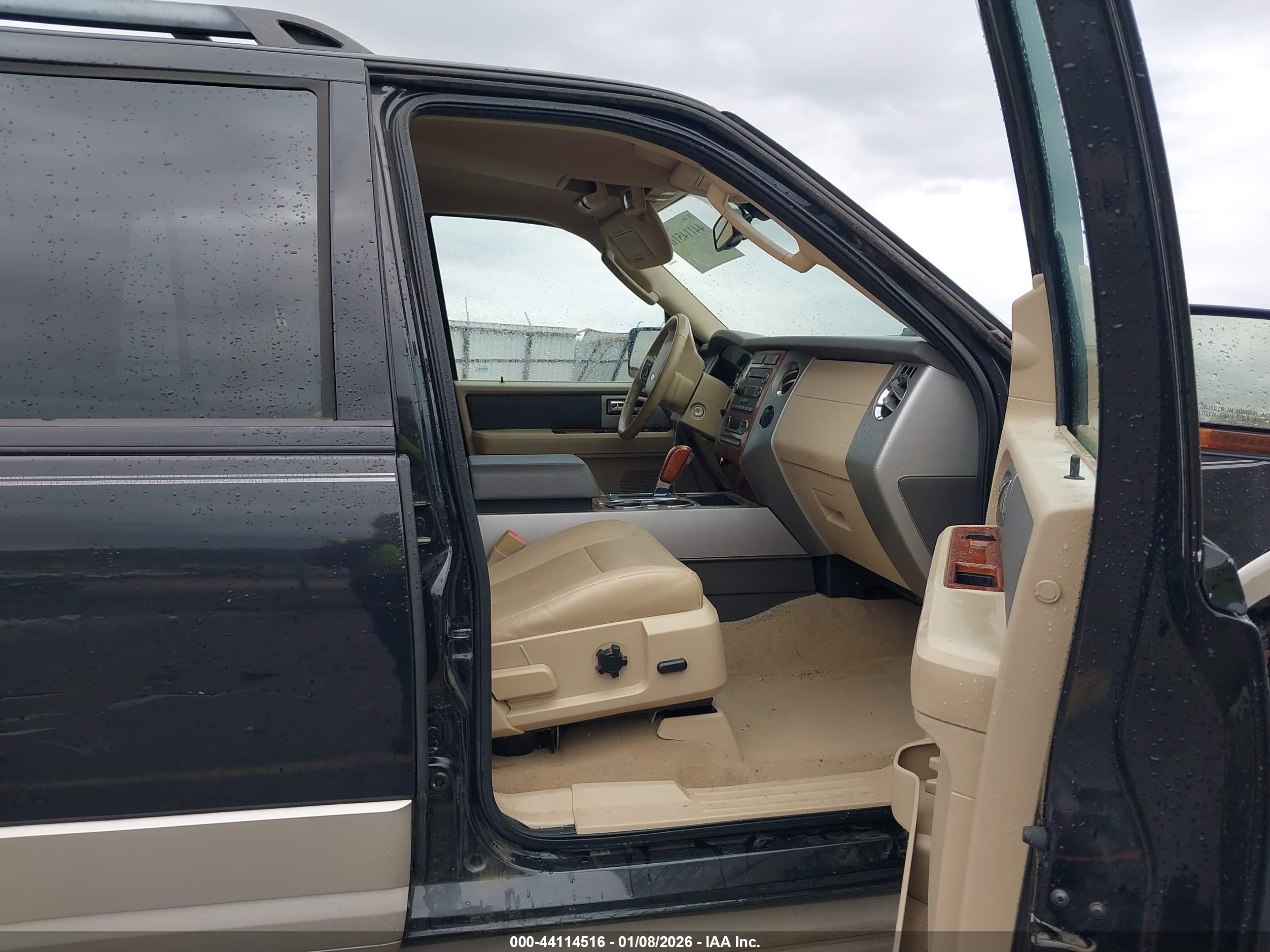 FORD EXPEDITION image 5