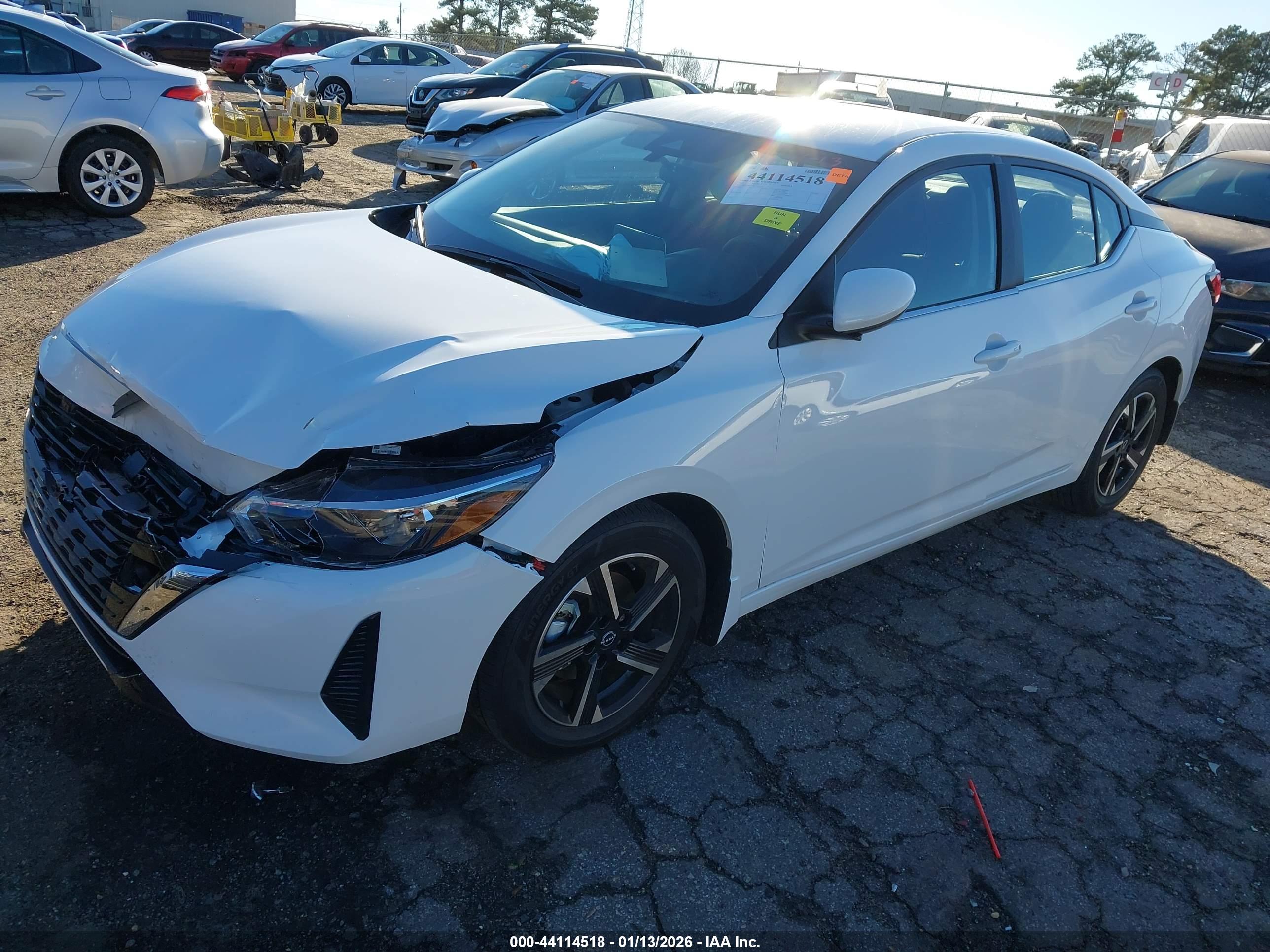 NISSAN SENTRA image 2