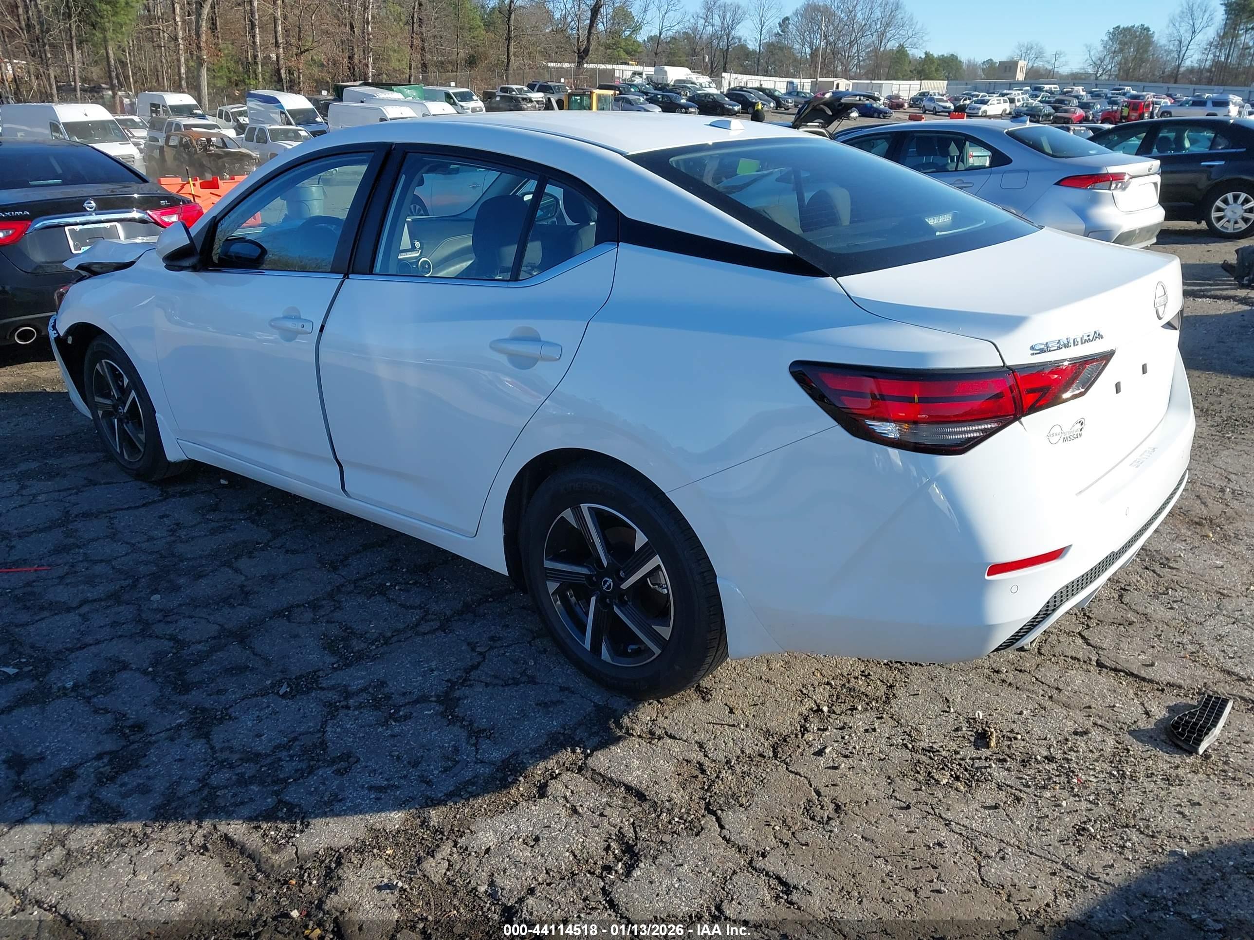 NISSAN SENTRA image 3
