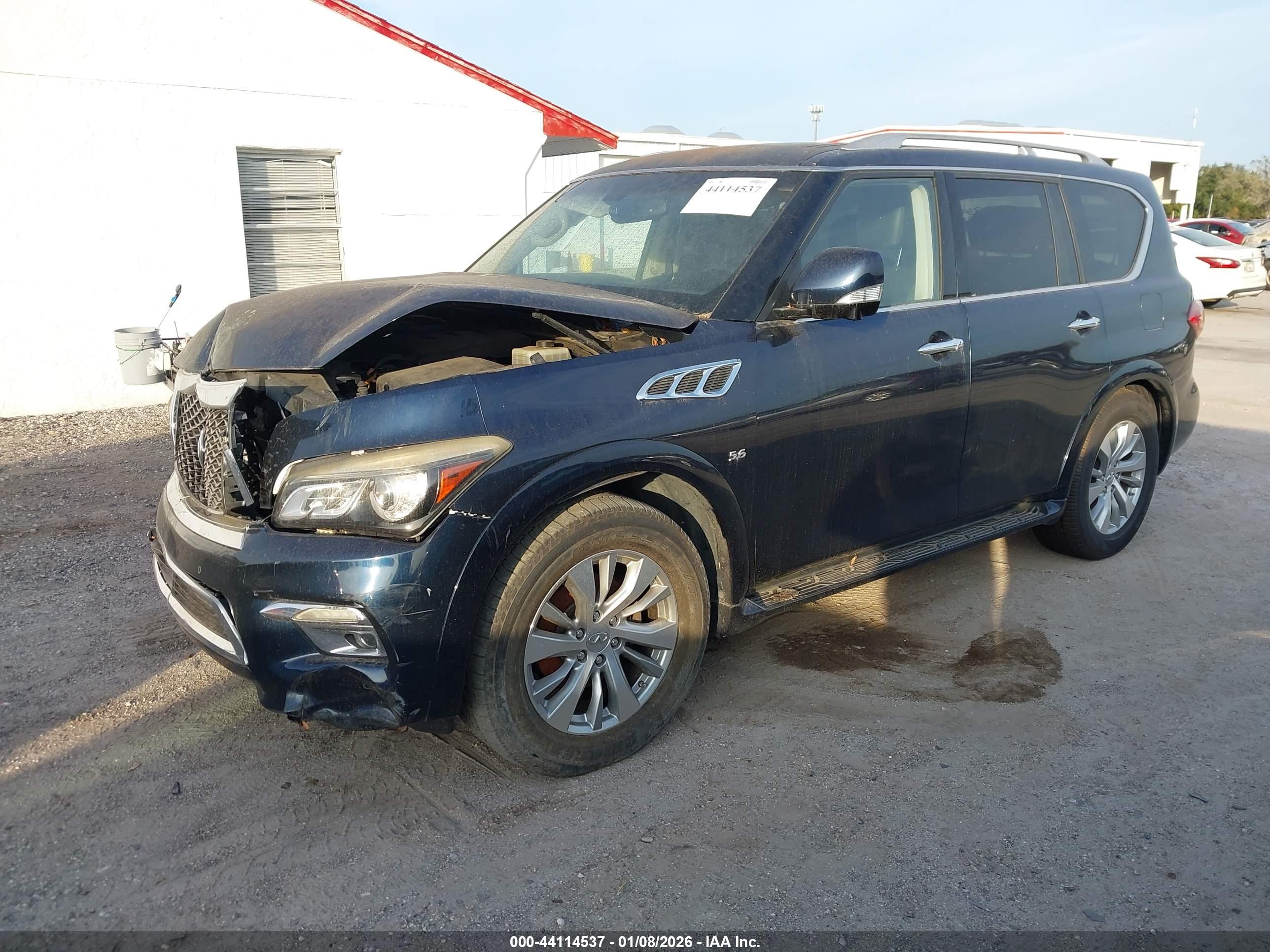 INFINITI QX80 image 2