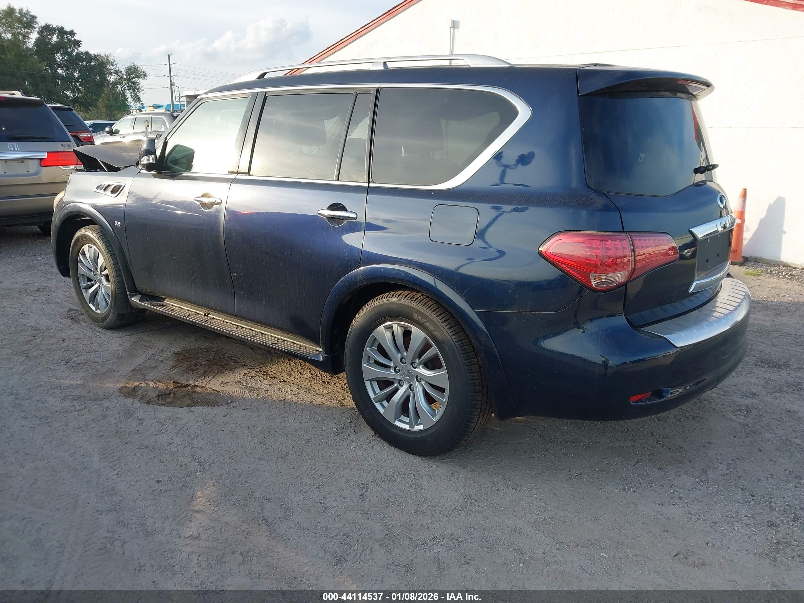 INFINITI QX80 image 3