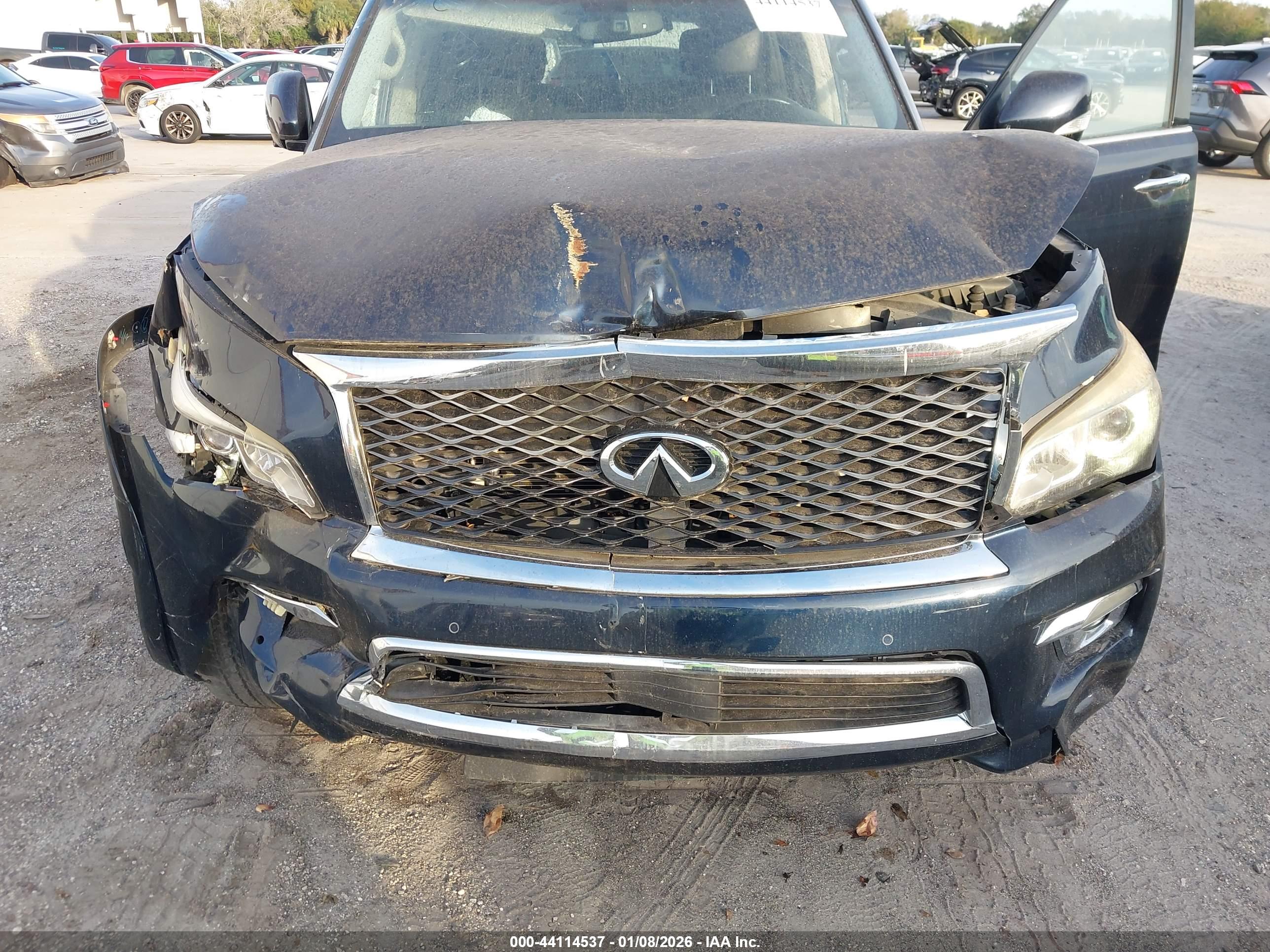 INFINITI QX80 image 6