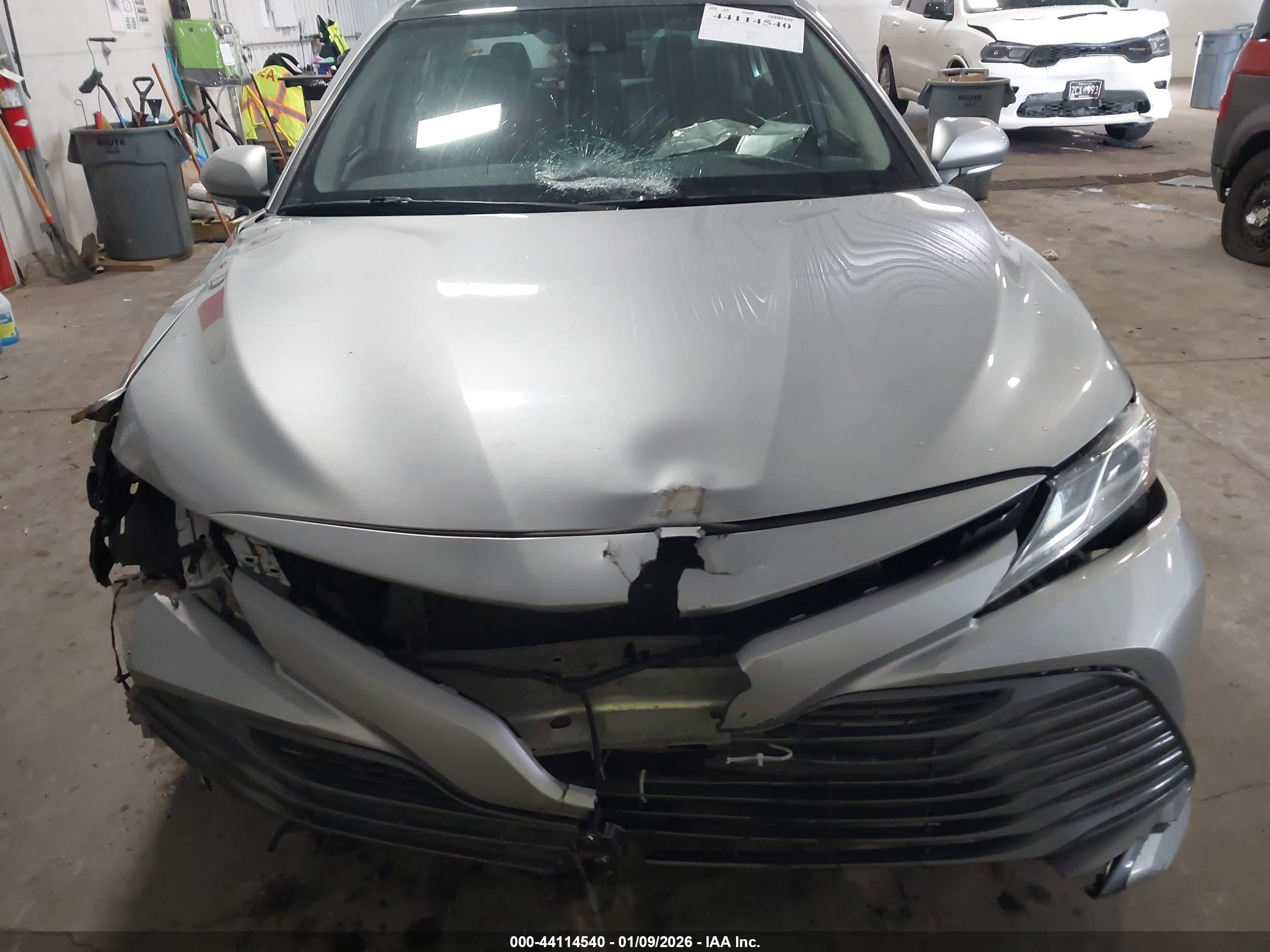 TOYOTA CAMRY image 6