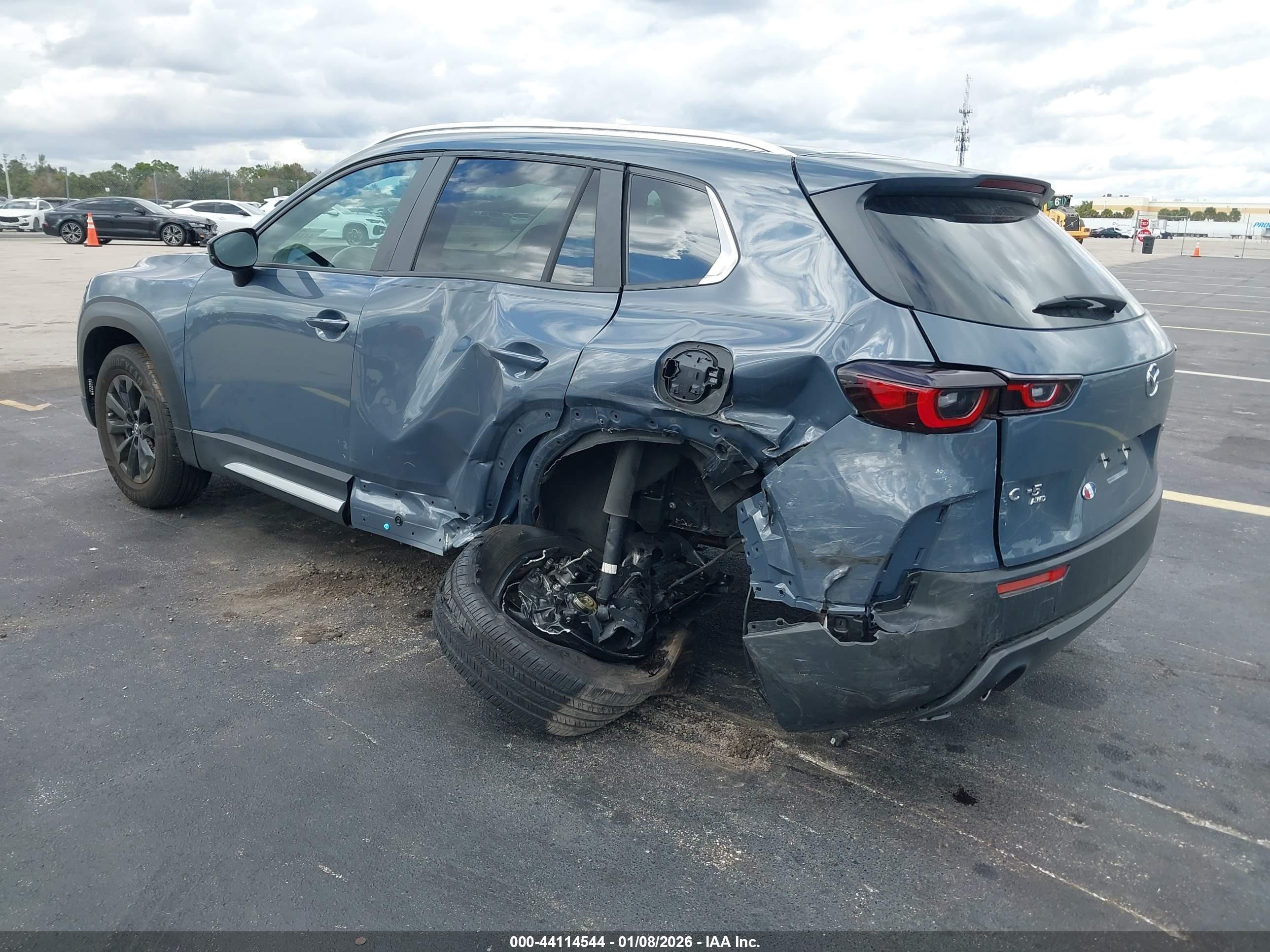 MAZDA CX-50 image 3