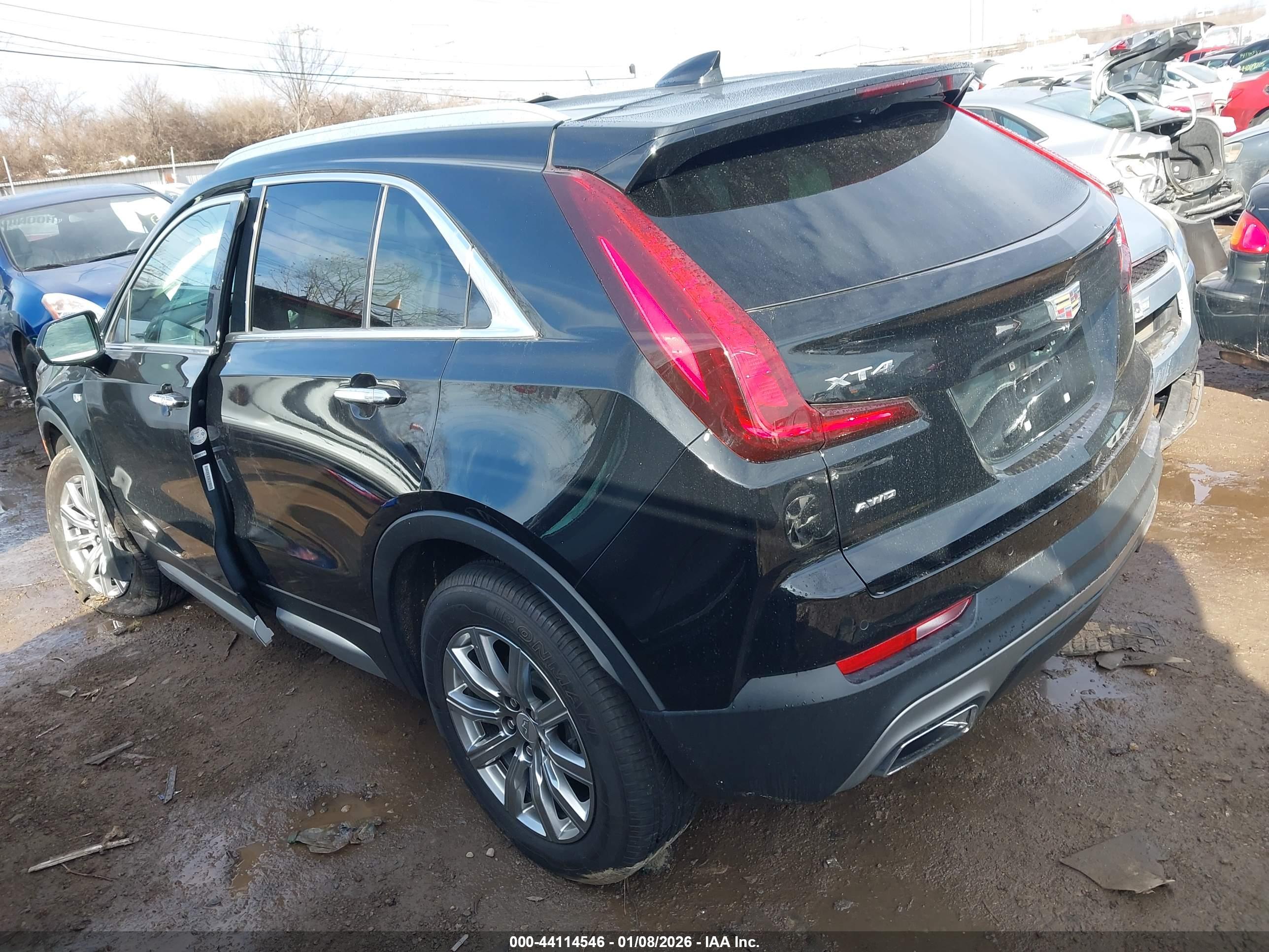 CADILLAC XT4 image 3