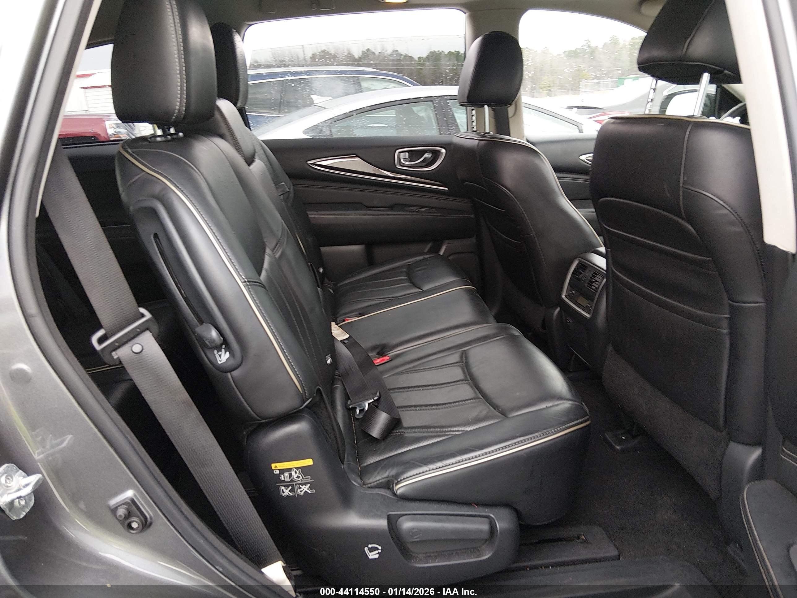 INFINITI QX60 image 8