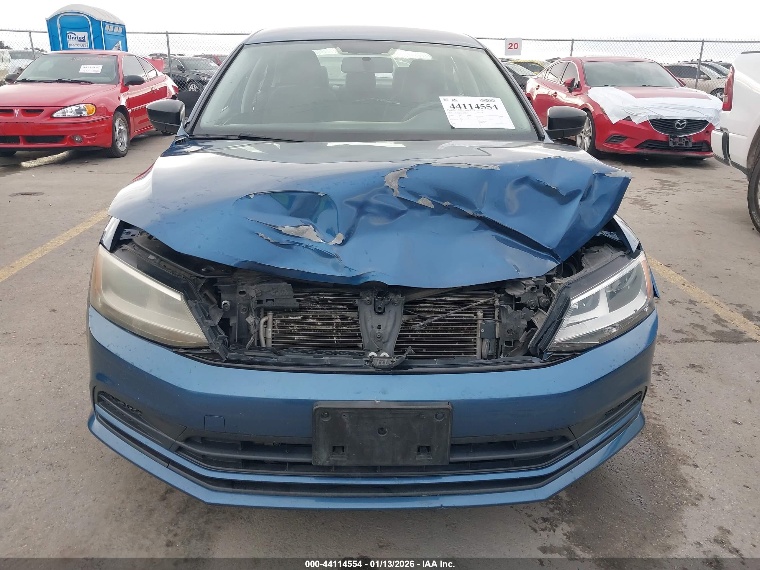 VOLKSWAGEN JETTA image 6