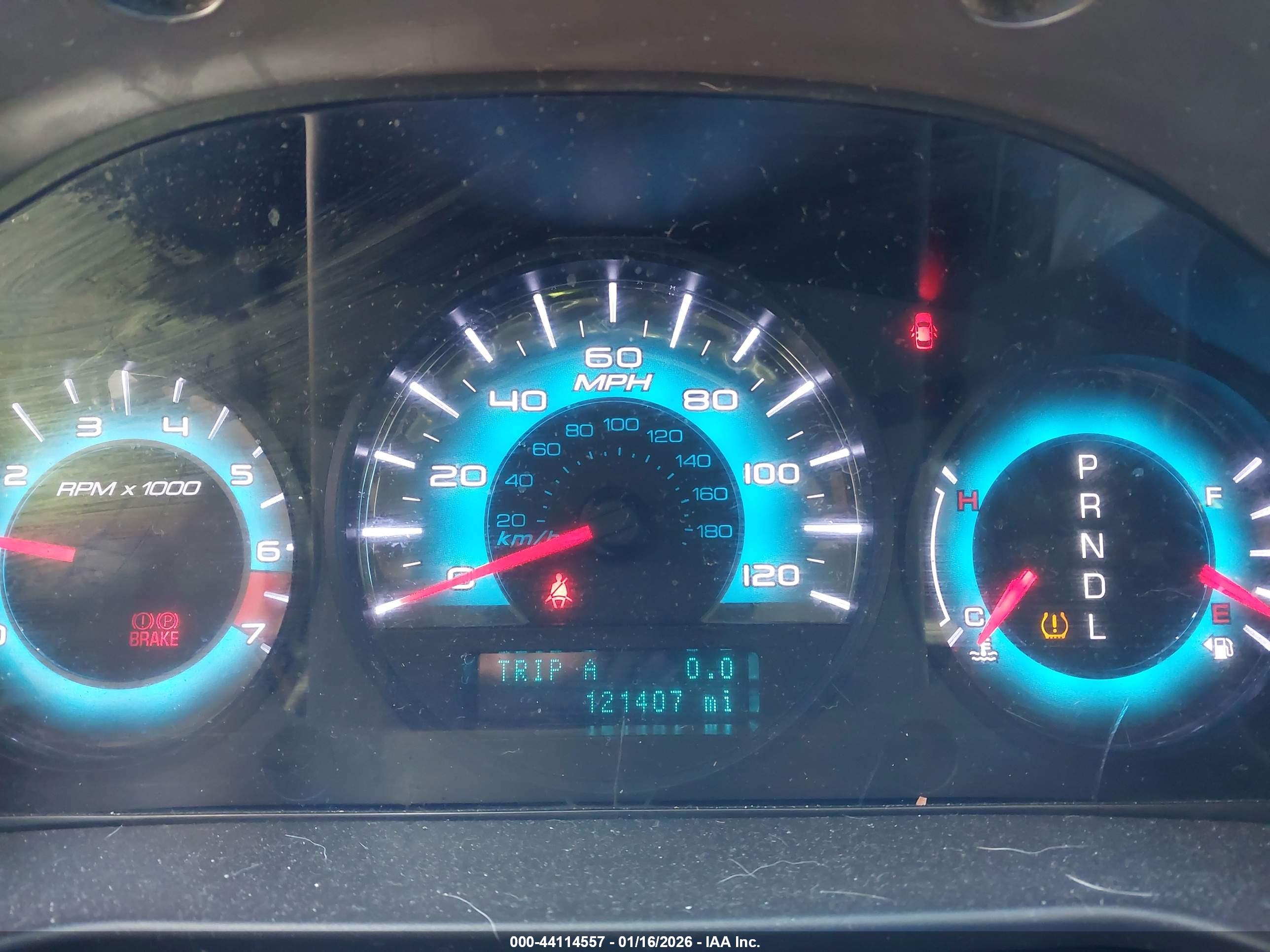 FORD FUSION image 7