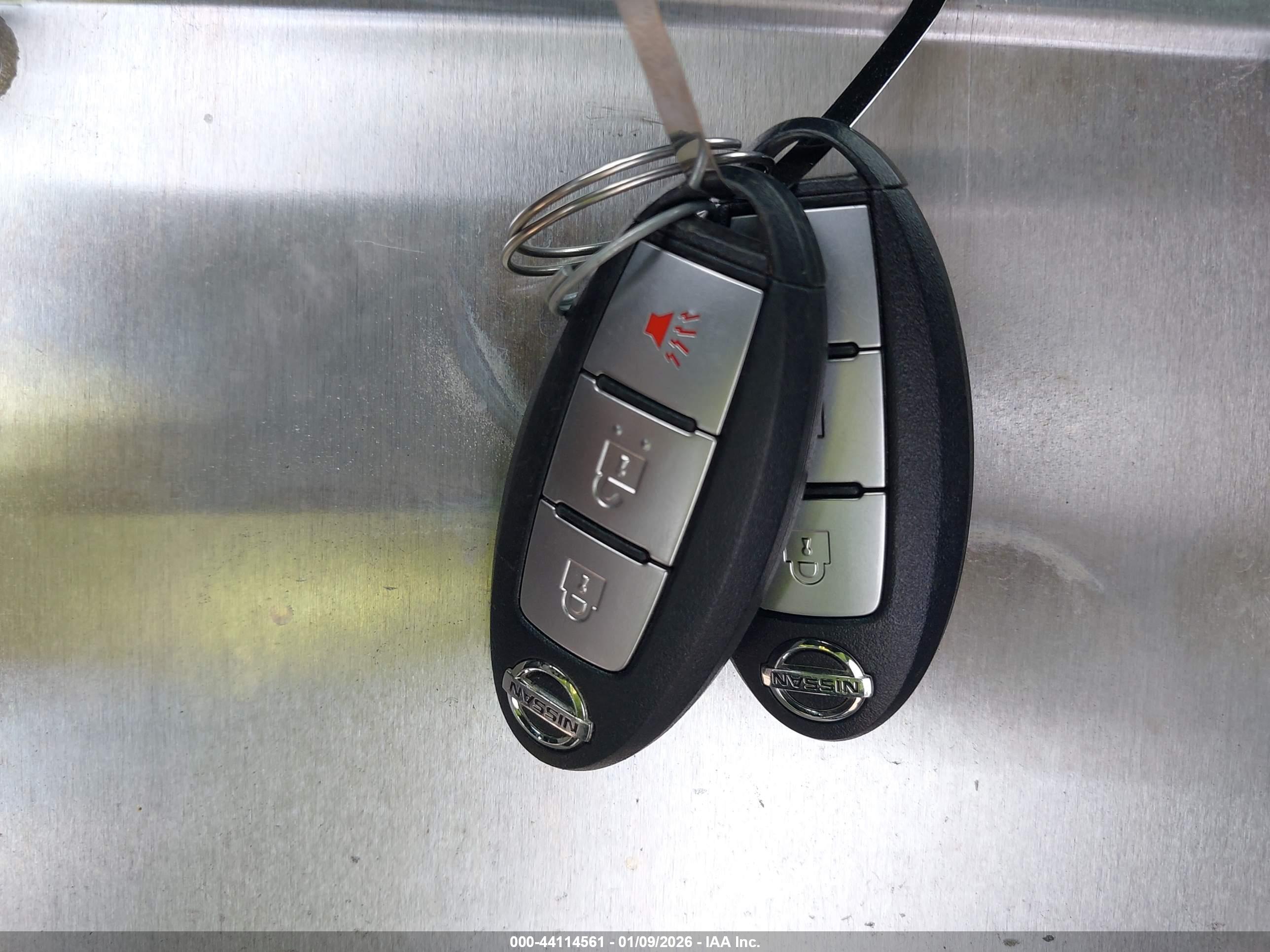 NISSAN ROGUE image 11