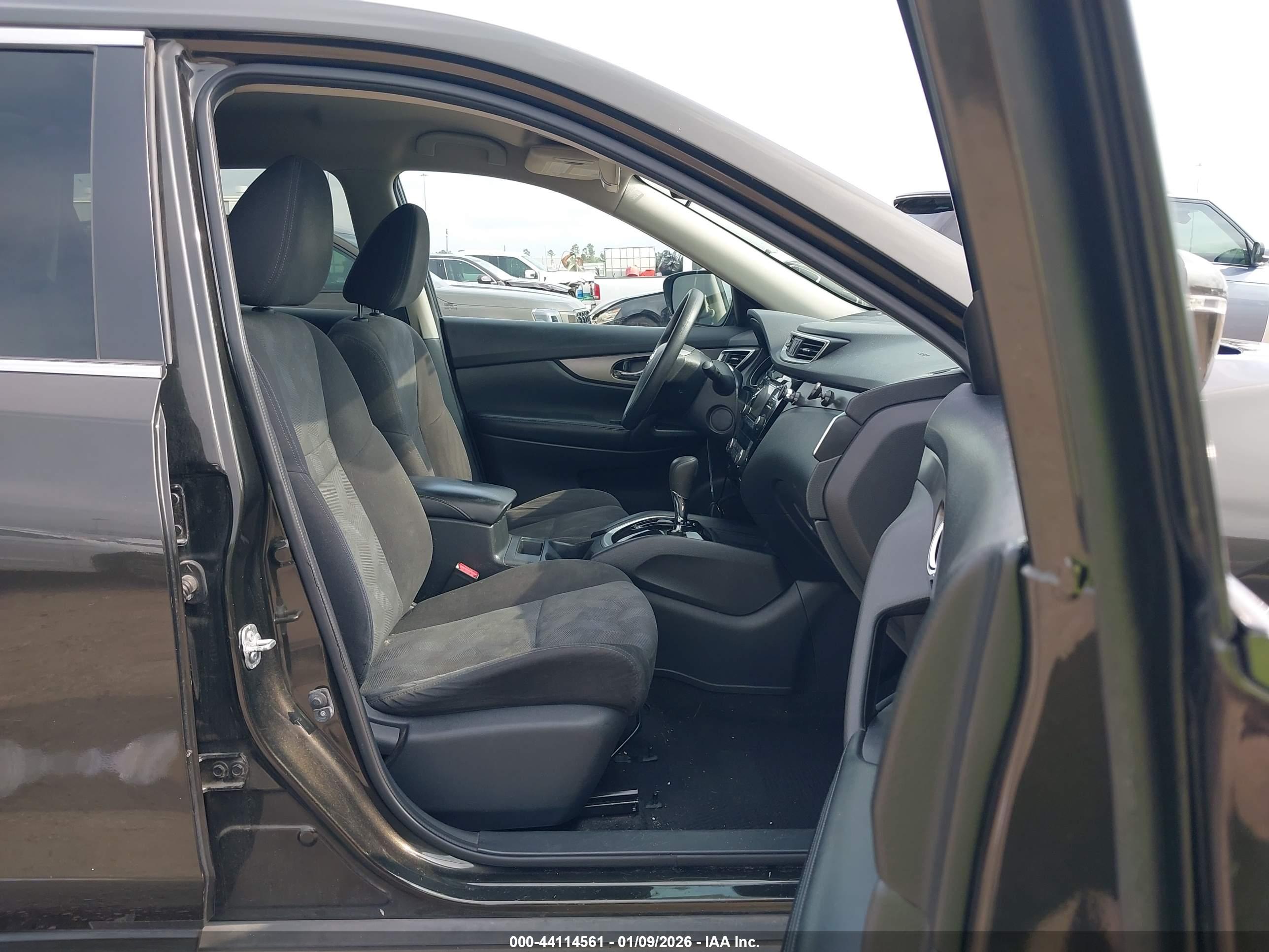 NISSAN ROGUE image 5