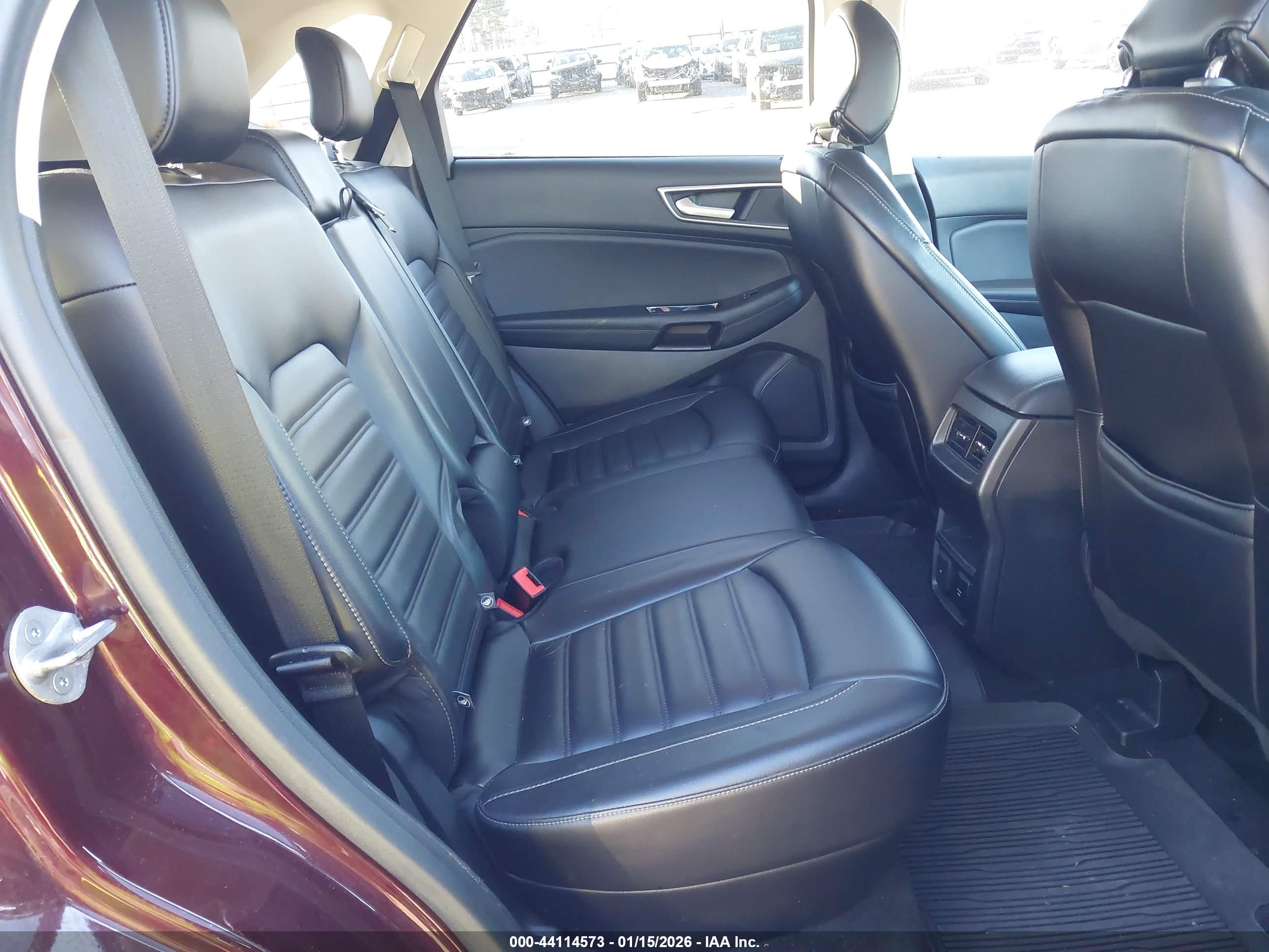 FORD EDGE image 8