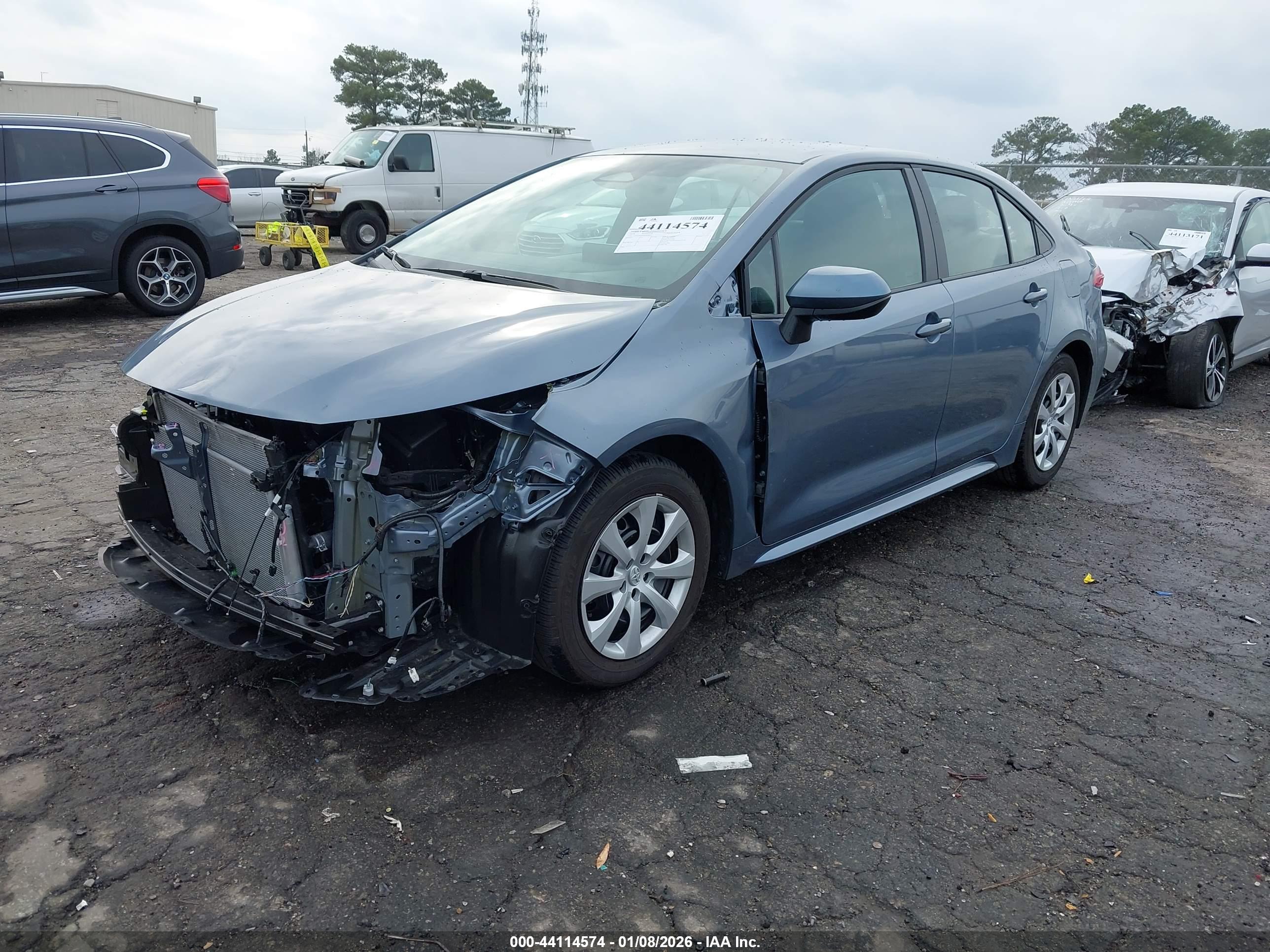 TOYOTA COROLLA image 2