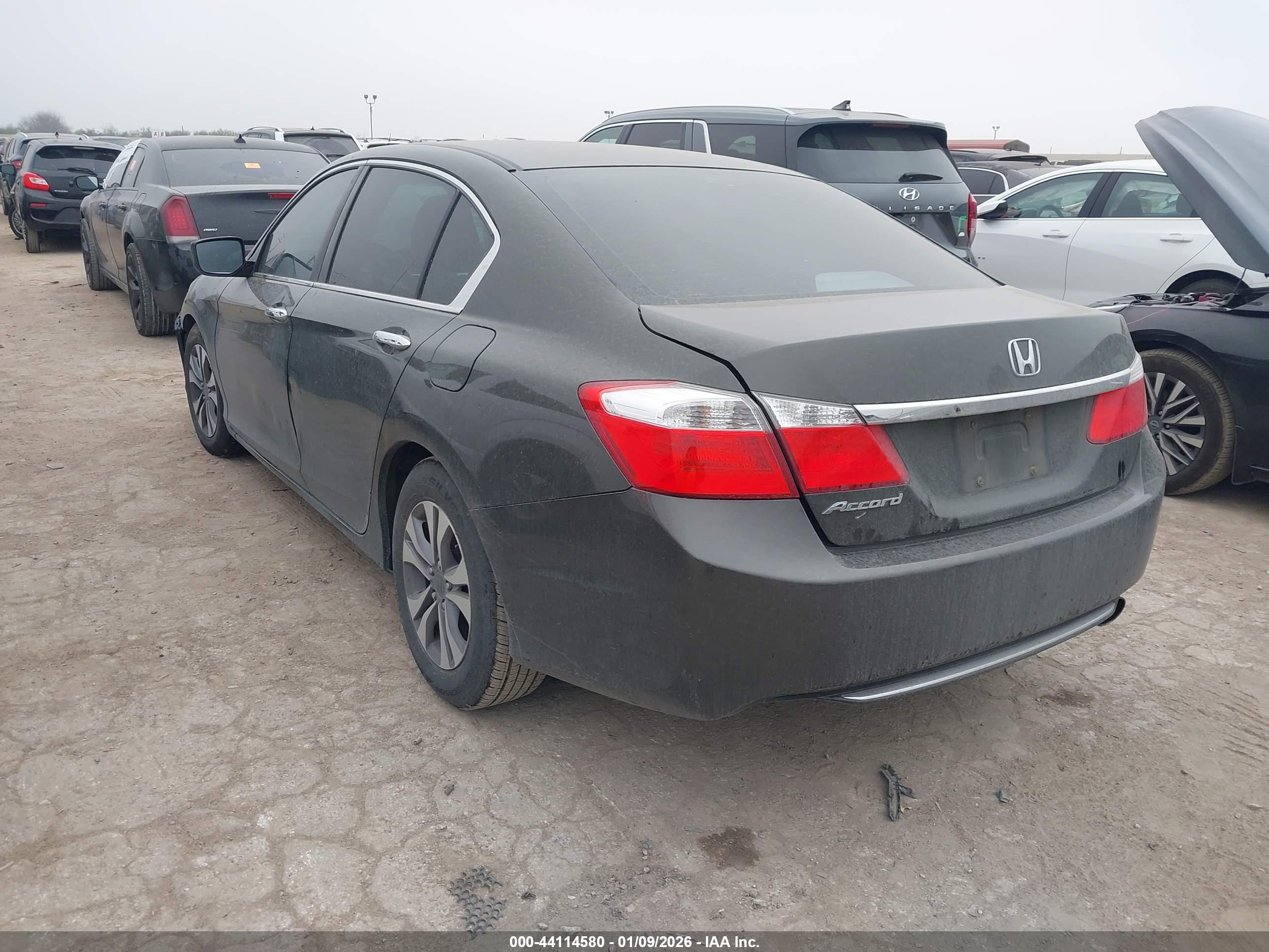 HONDA ACCORD image 3