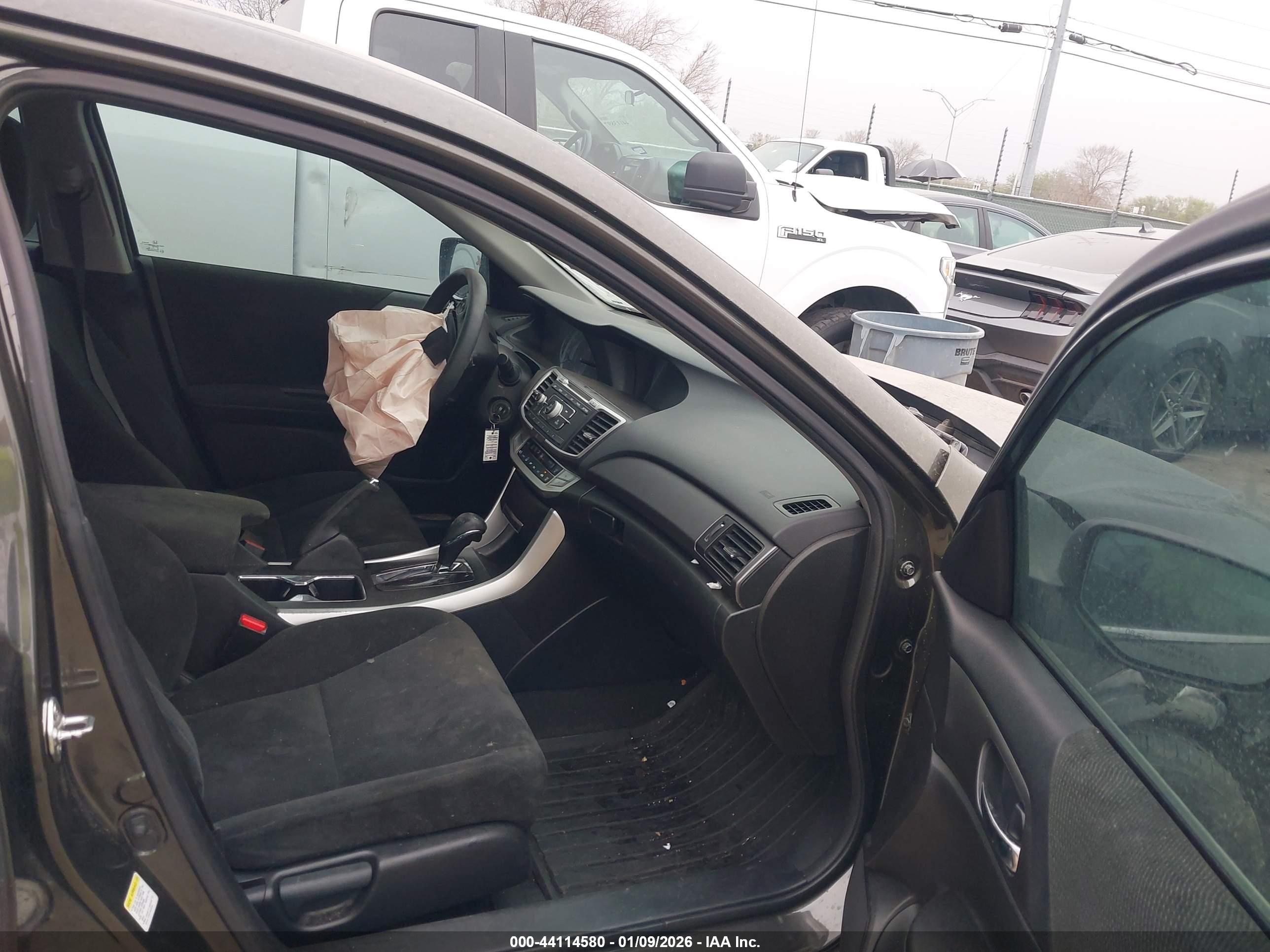 HONDA ACCORD image 5