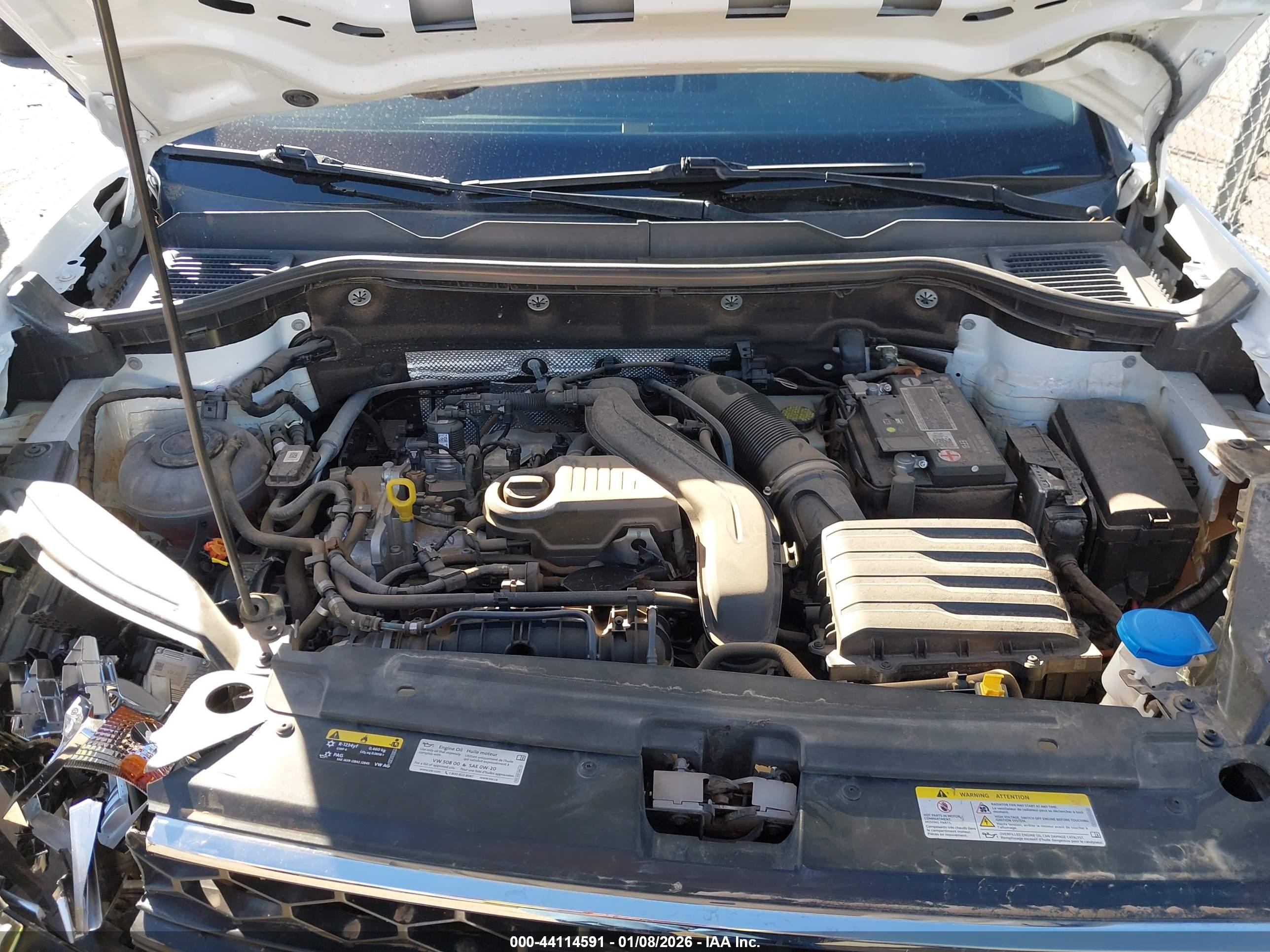 VOLKSWAGEN TAOS image 10