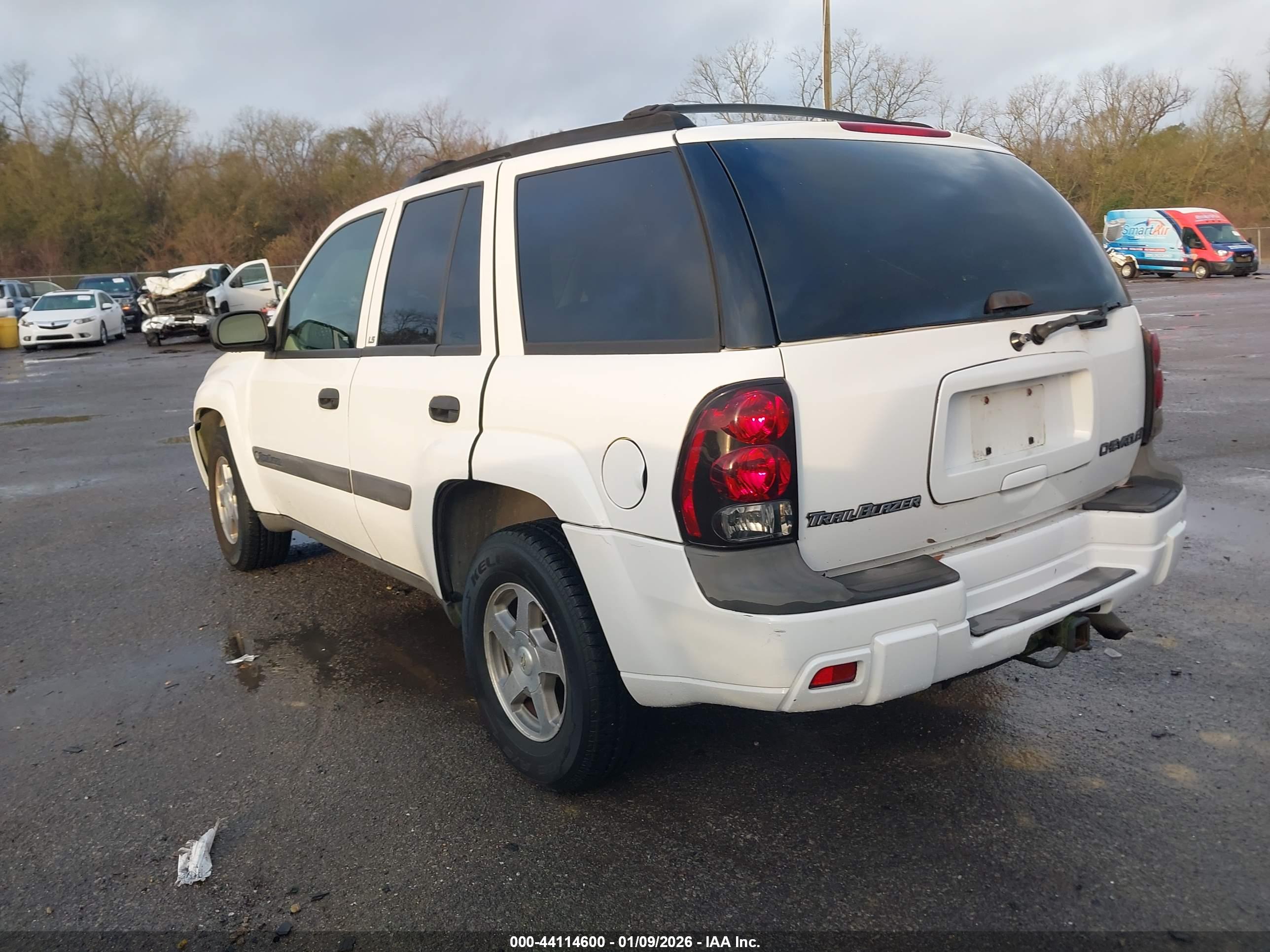 CHEVROLET TRAILBLAZER image 3