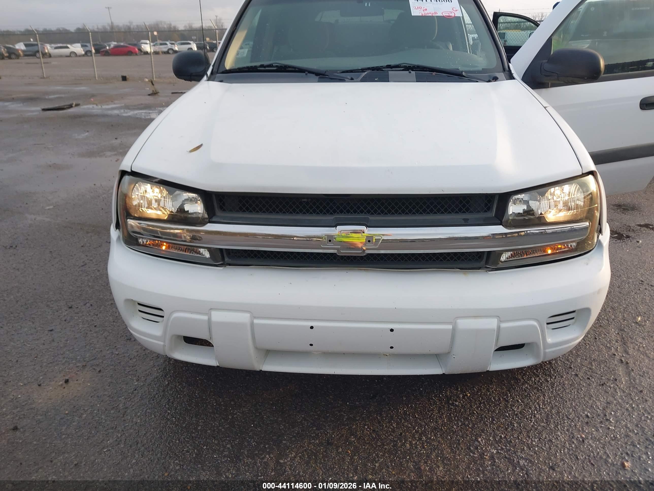 CHEVROLET TRAILBLAZER image 6