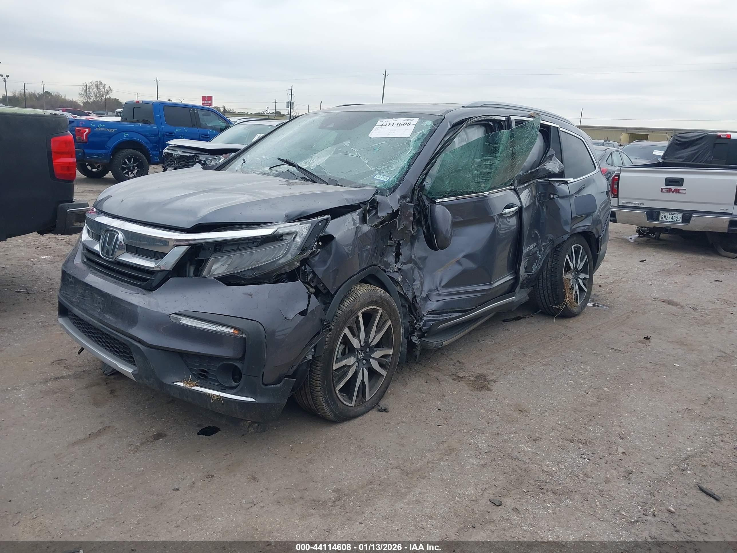HONDA PILOT image 2
