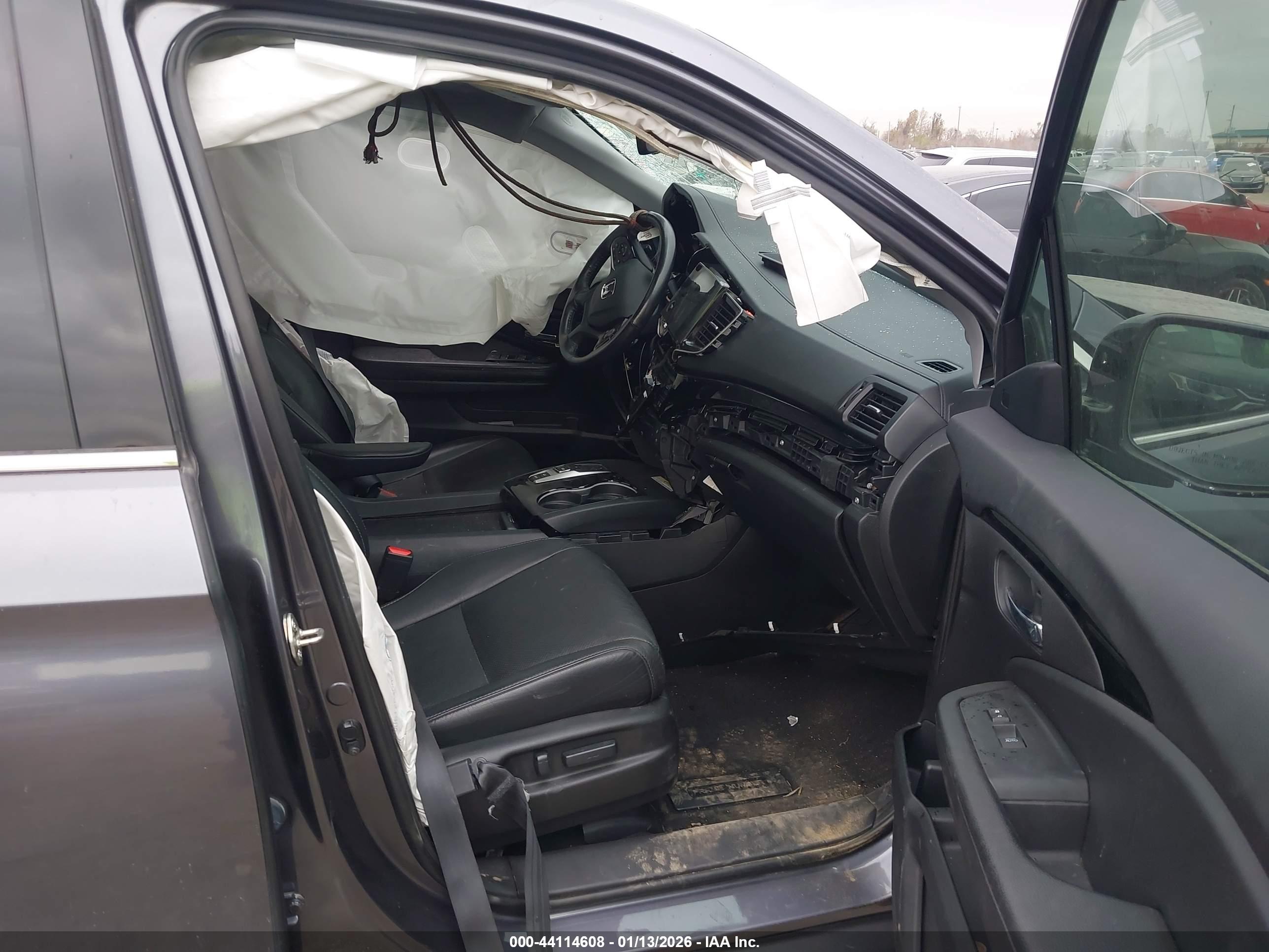 HONDA PILOT image 5
