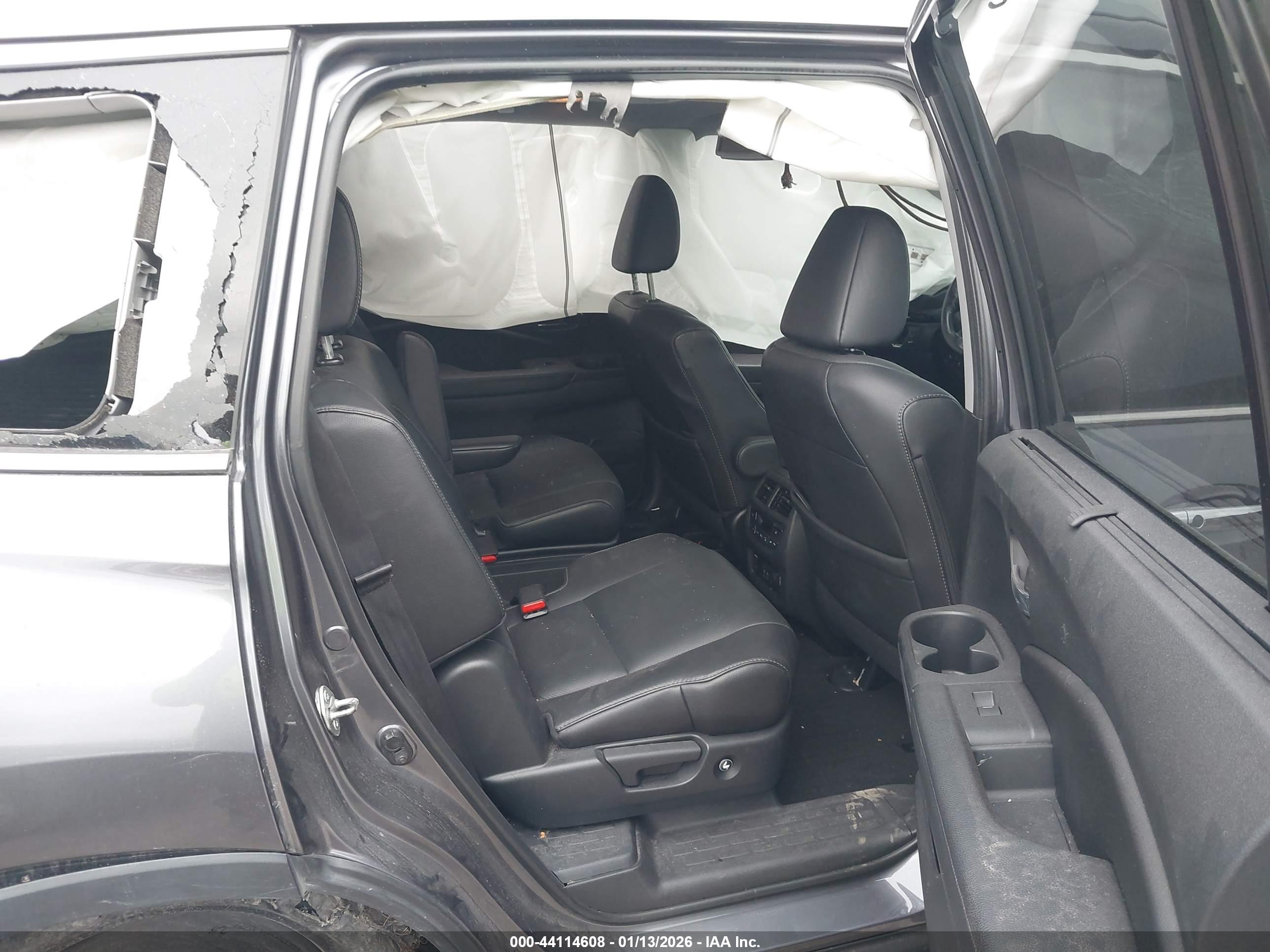 HONDA PILOT image 8