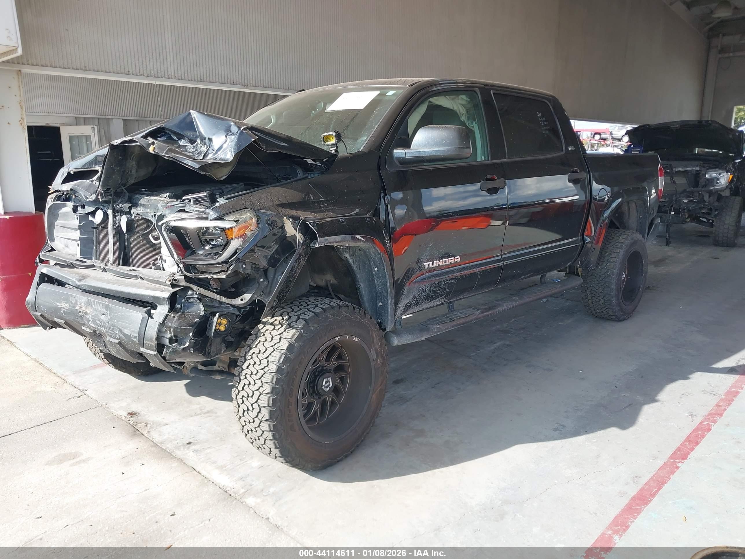 TOYOTA TUNDRA image 2