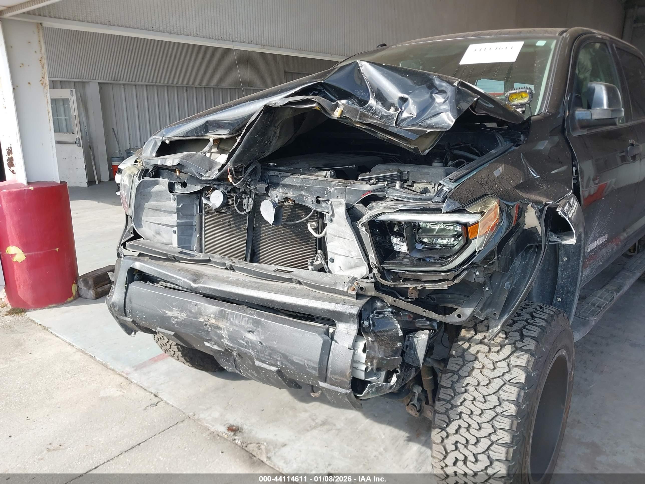 TOYOTA TUNDRA image 6