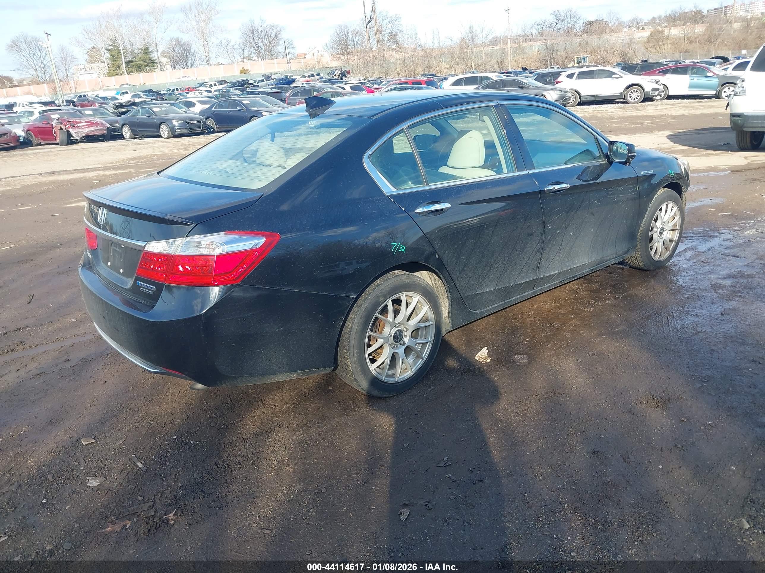 HONDA ACCORD image 4