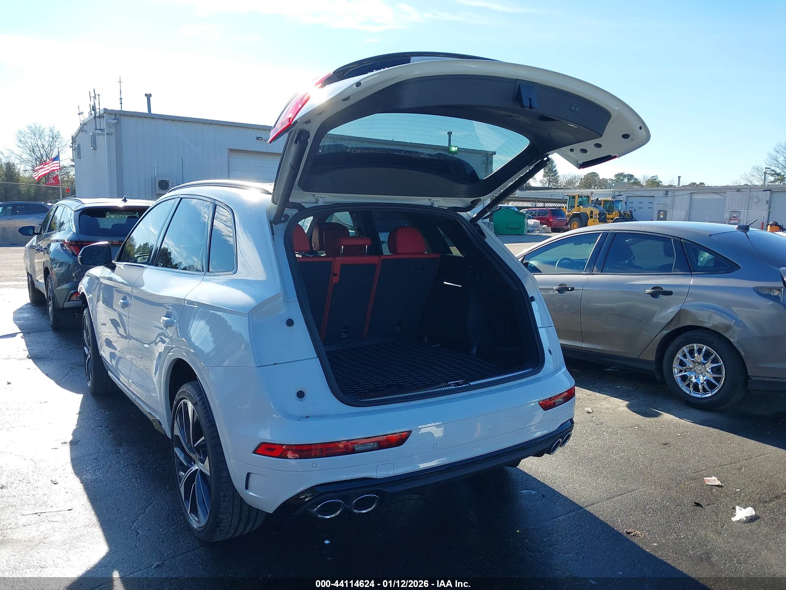 AUDI SQ5 image 3