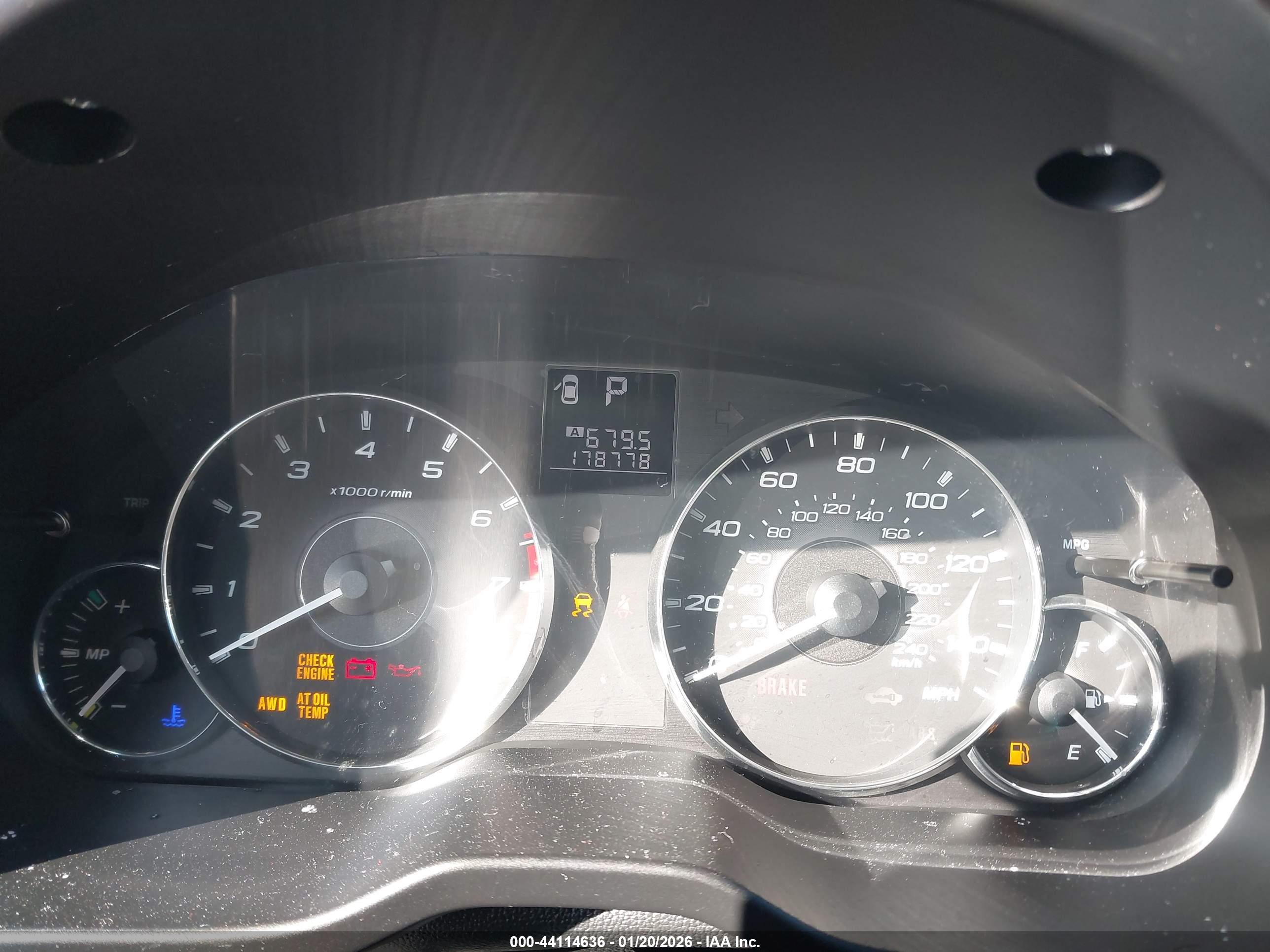 SUBARU OUTBACK image 7