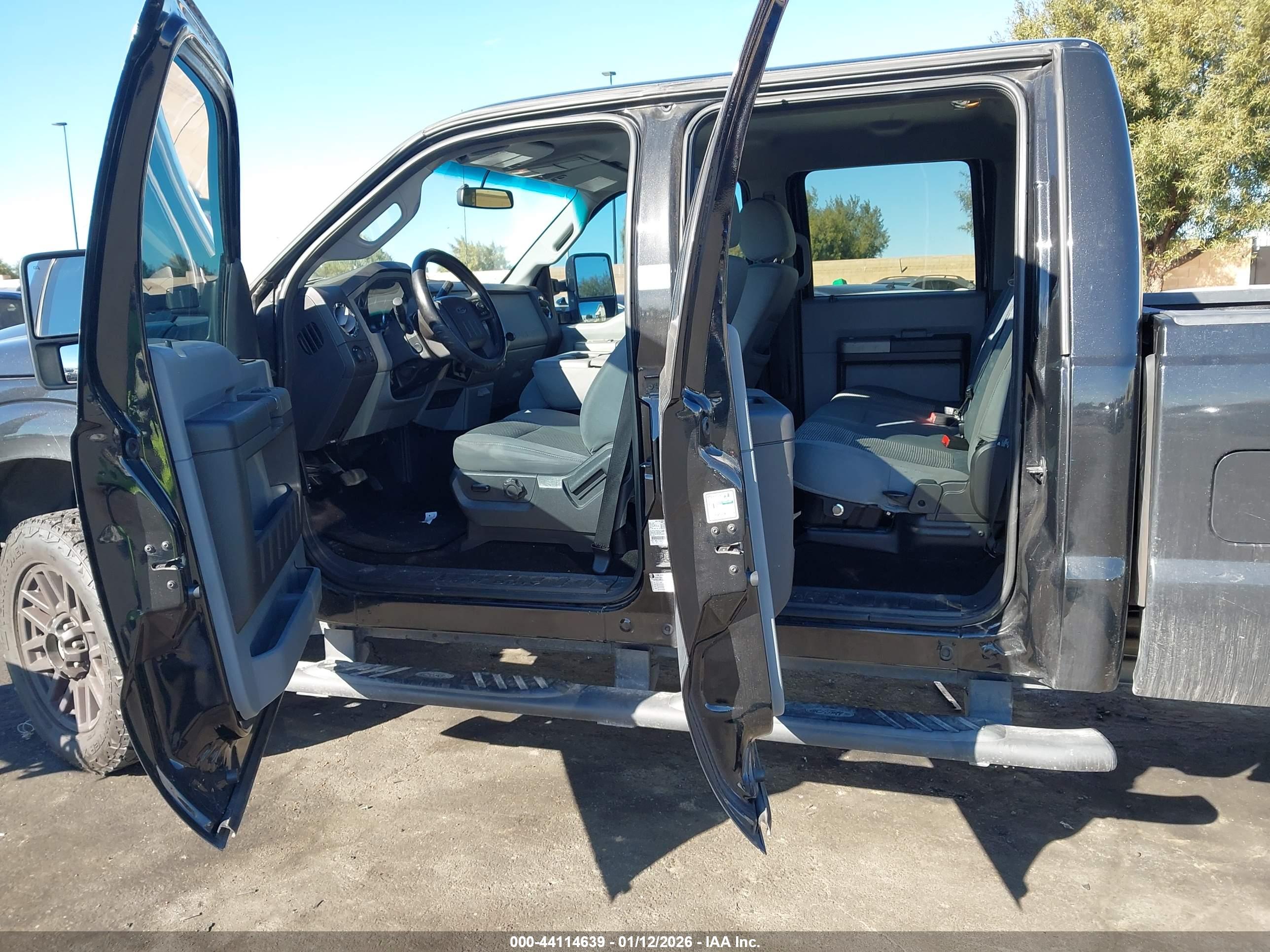 FORD F-350 image 8