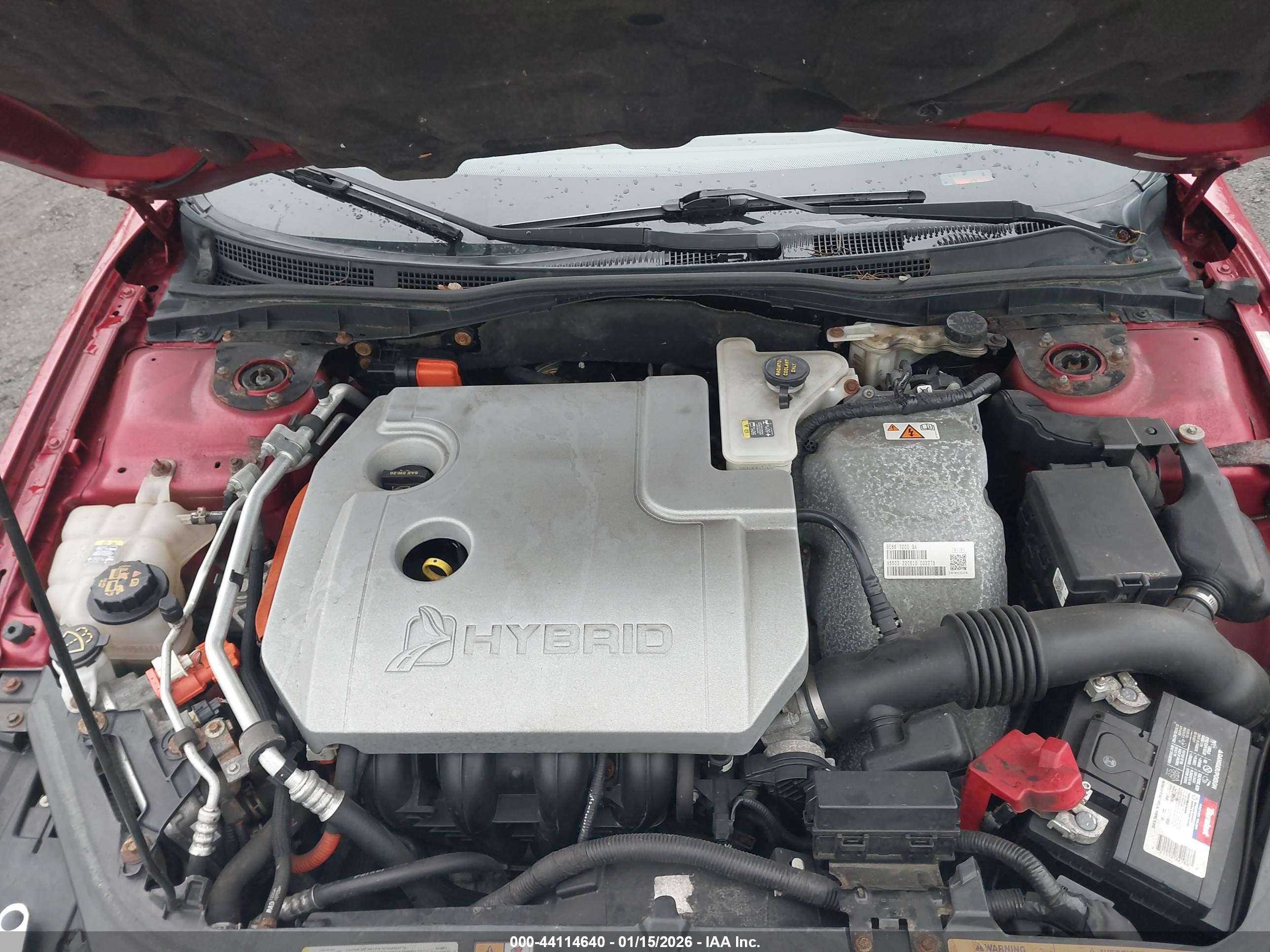FORD FUSION image 10