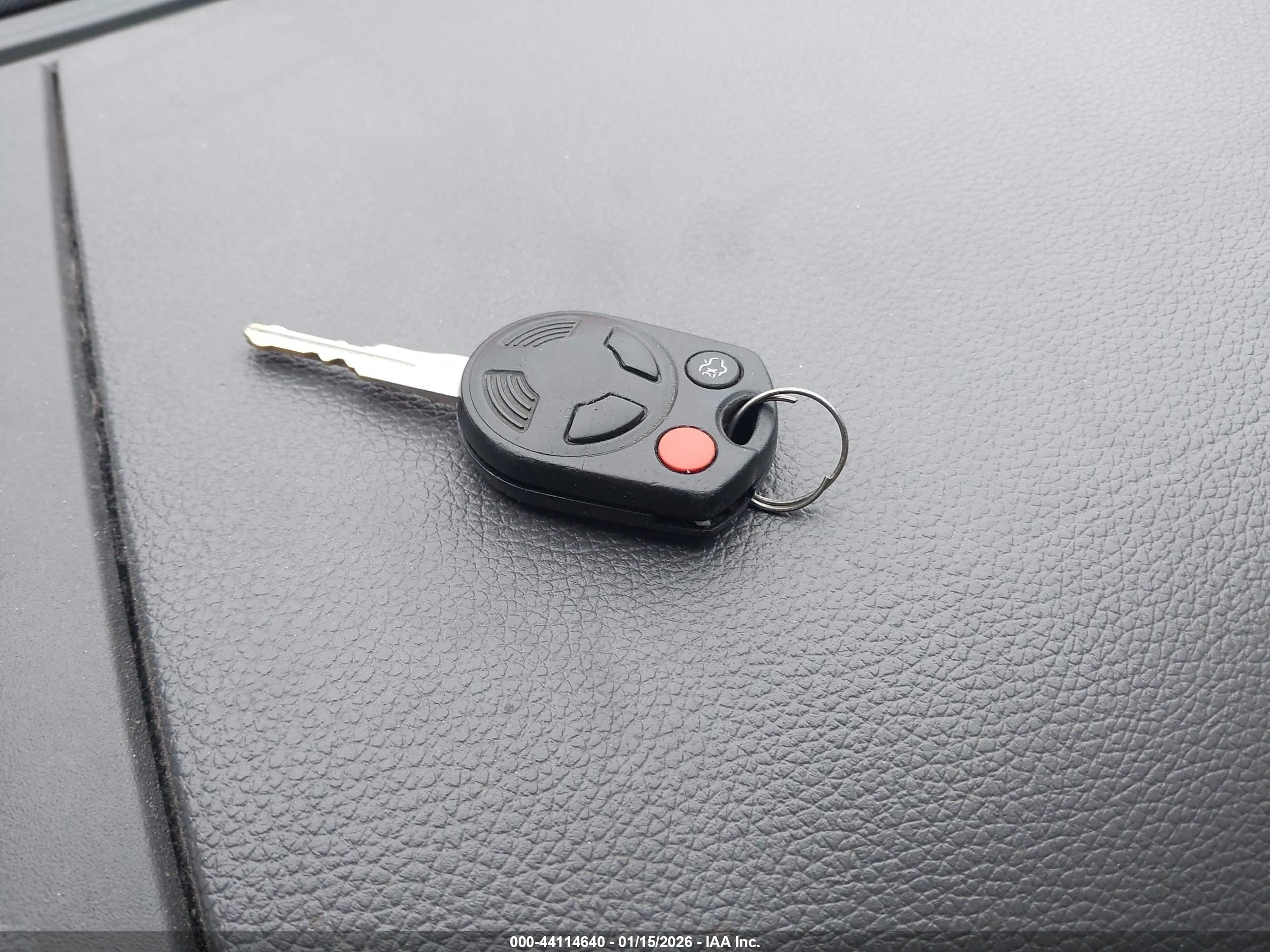 FORD FUSION image 11