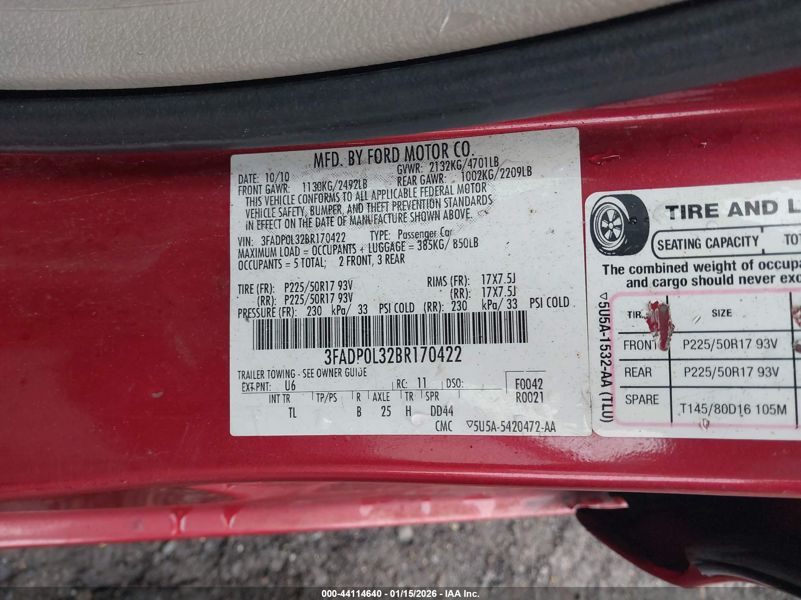 FORD FUSION image 9