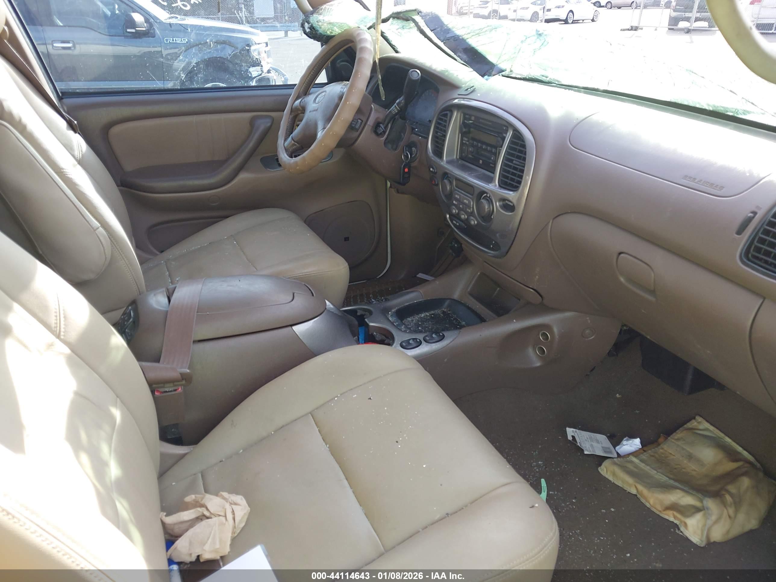 TOYOTA SEQUOIA image 5