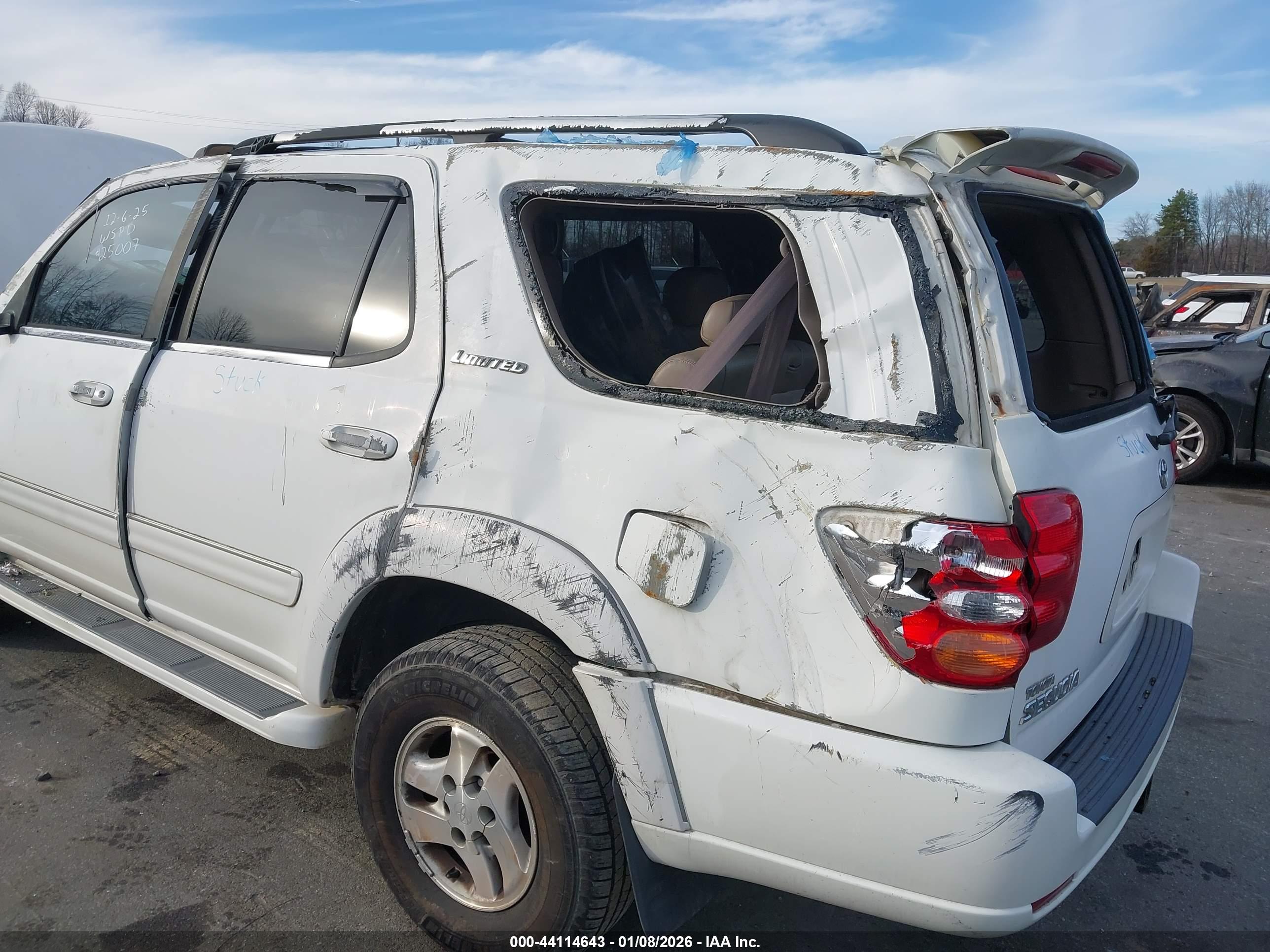 TOYOTA SEQUOIA image 6