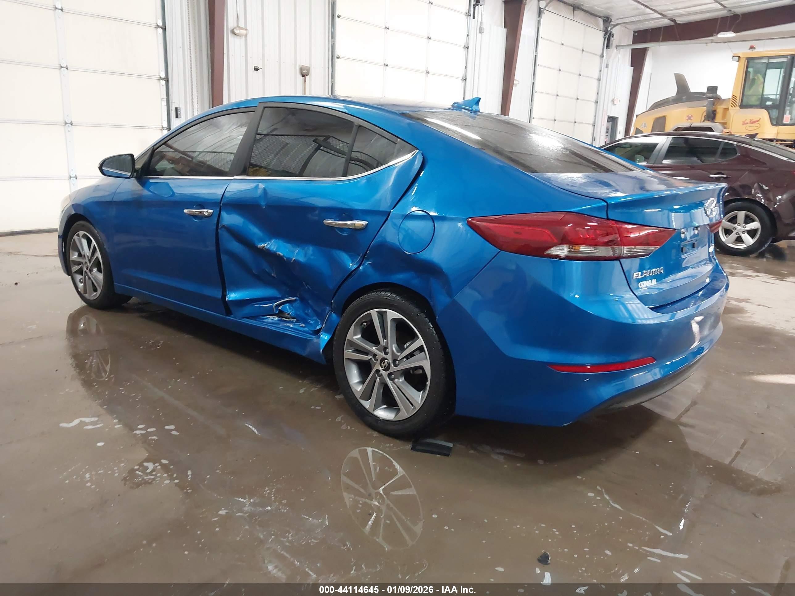 HYUNDAI ELANTRA image 3