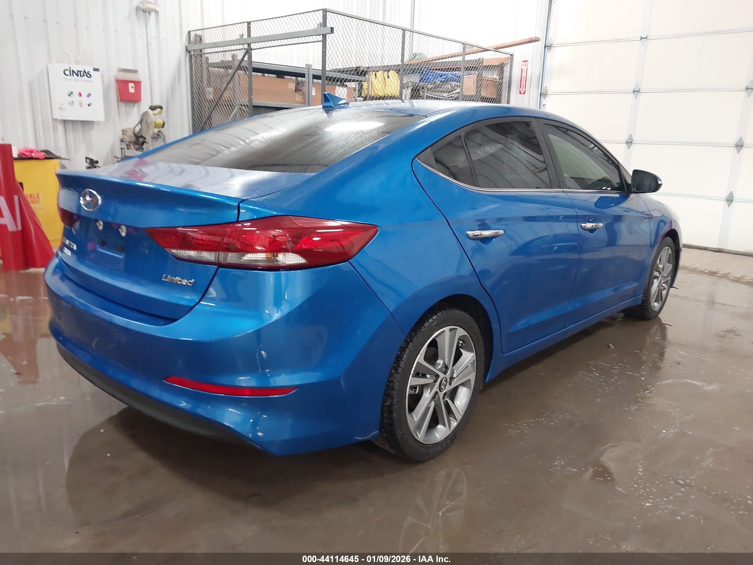 HYUNDAI ELANTRA image 4