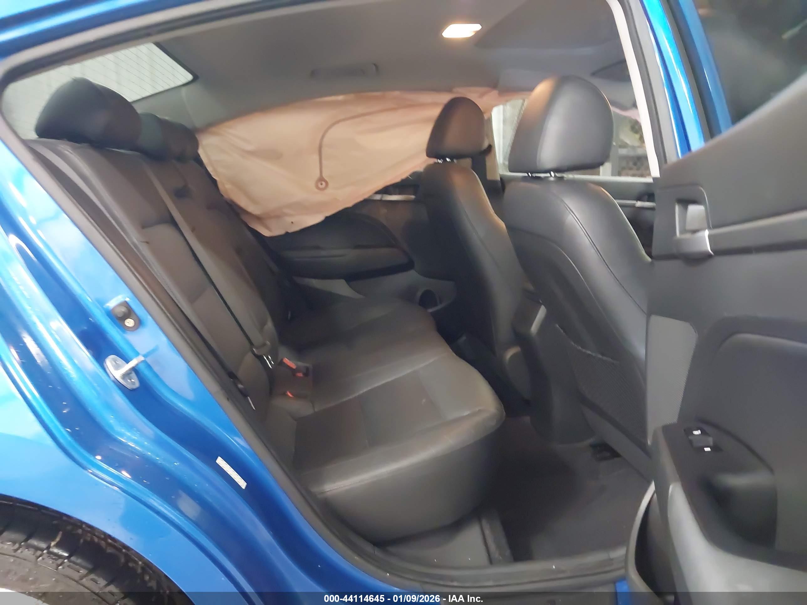 HYUNDAI ELANTRA image 8