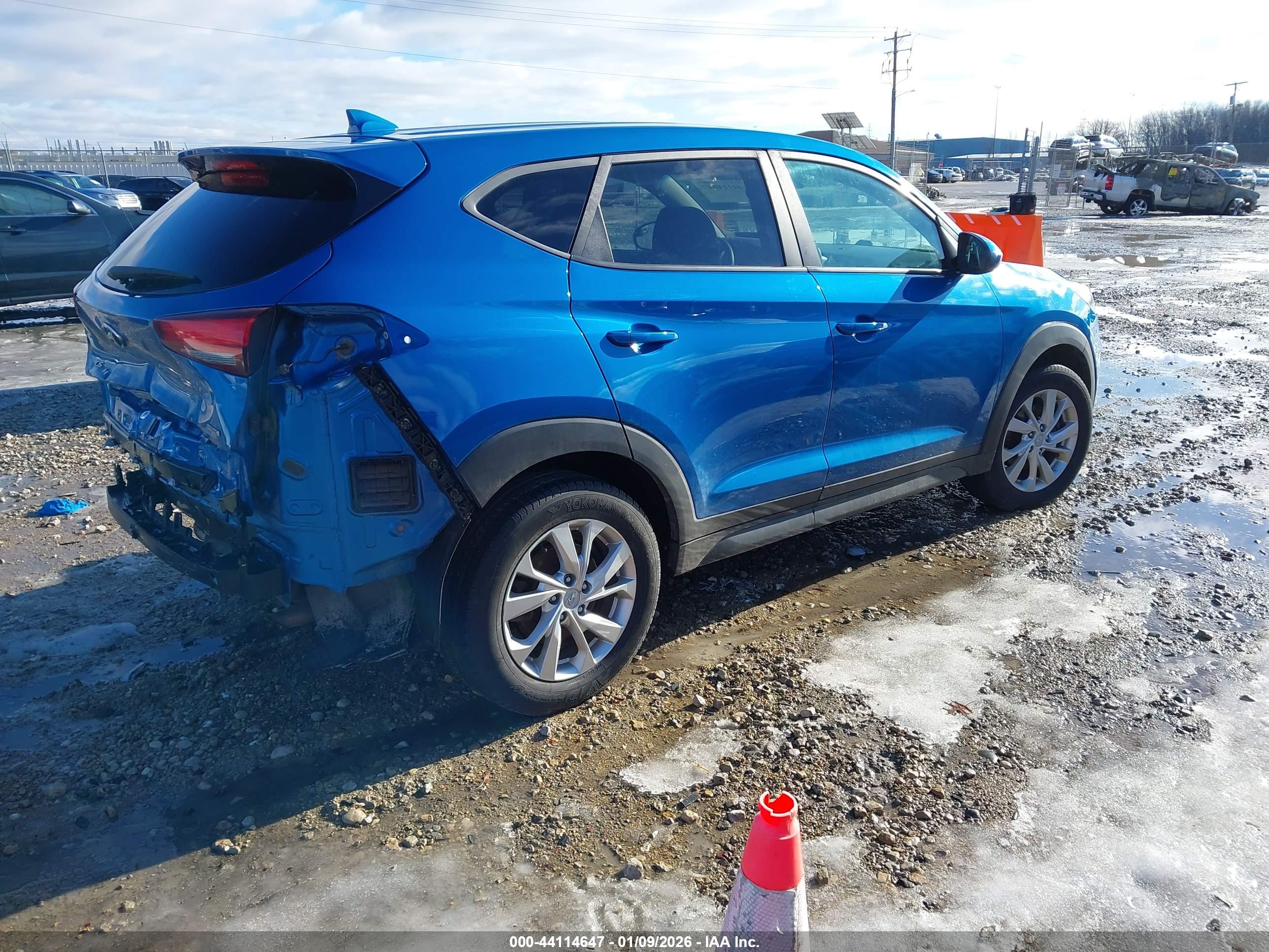 HYUNDAI TUCSON image 4