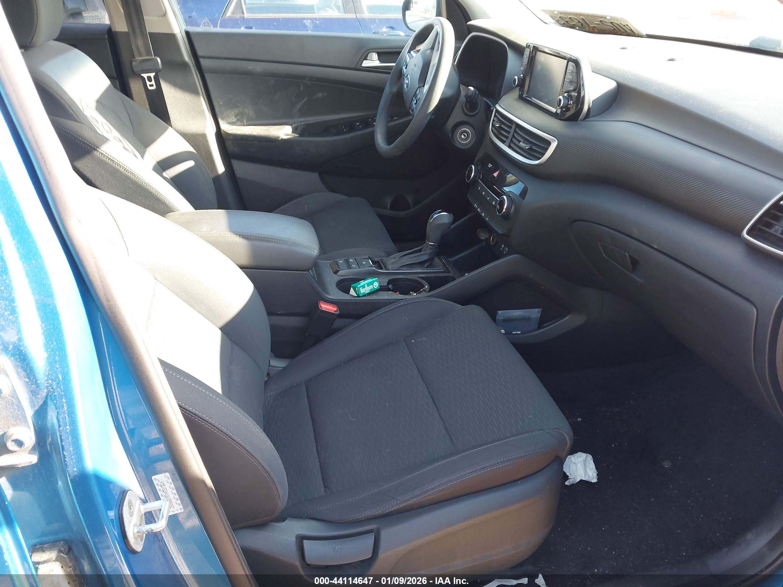 HYUNDAI TUCSON image 5